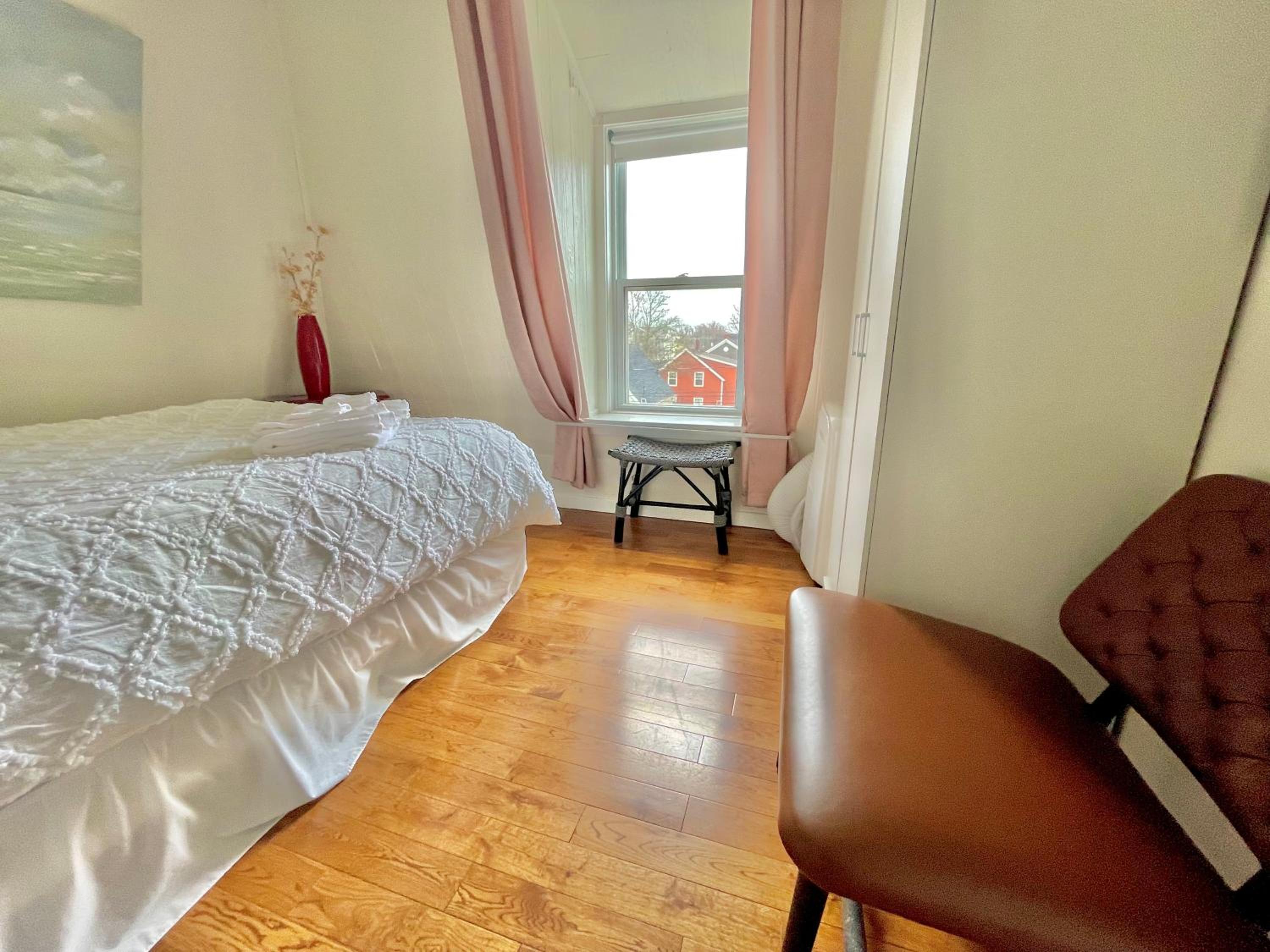 Charlottetown Vacations - The Loft at Charlotte's Rose - Property Image 9