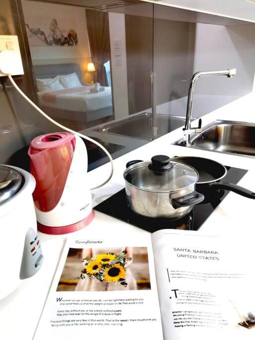 Hotel Almas 海の見える無印良品 100mbpsのネットフリックスステラ国際学校まで徒歩2分 - Image 1