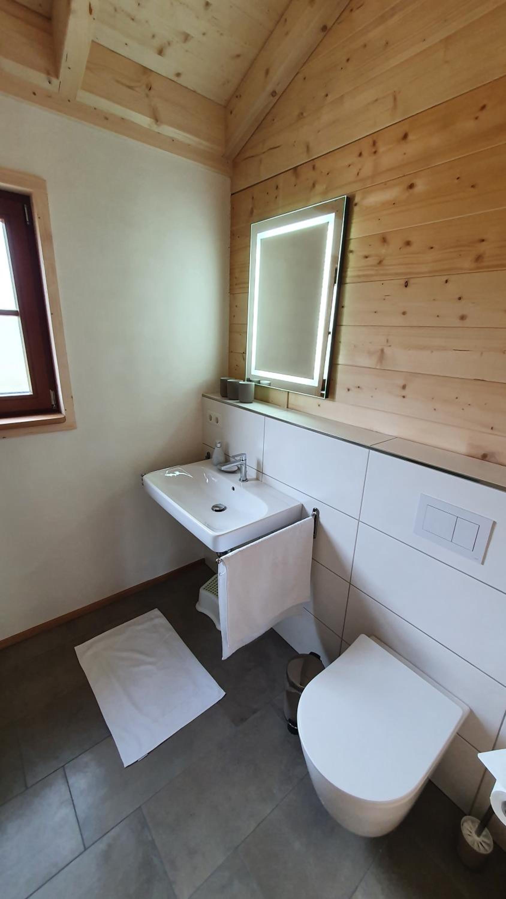 Ökologisches Holzblock-Ferienhaus Lauterdörfle 150 - Baujahr 2022 - mit gratis AlbCard