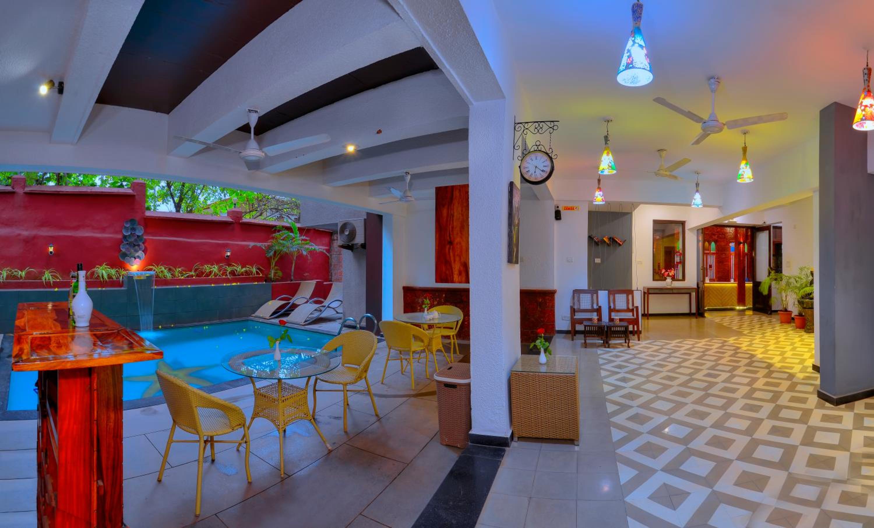 lounge