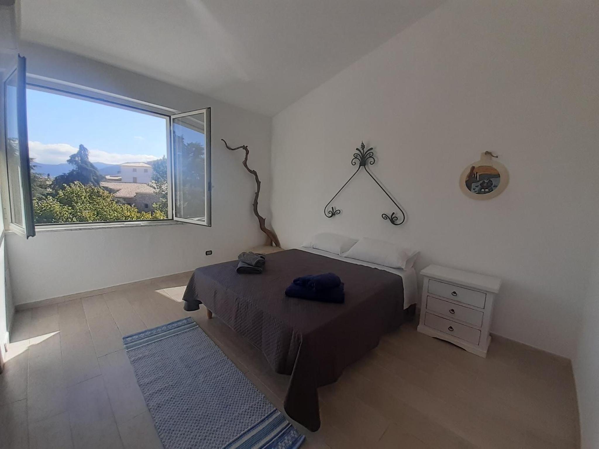 bed and breakfast Murales Orgosolo view 2