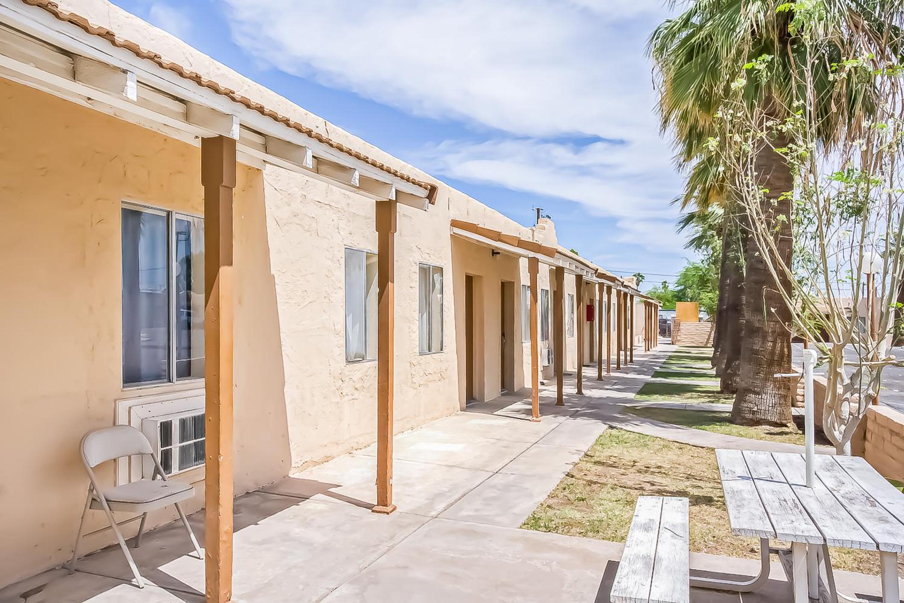 OYO Hotel Yuma AZ - I-8 US-95