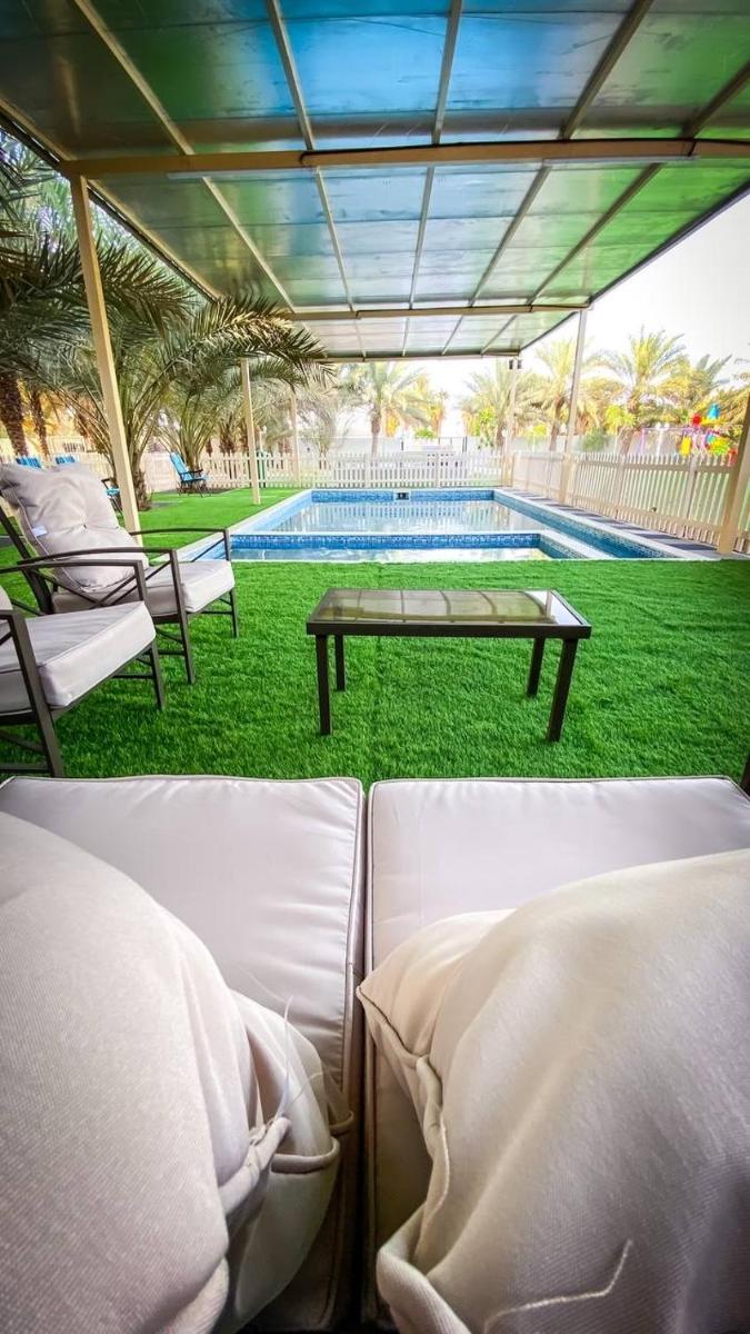 Palm Escape Farmhouse - By Seven Elements