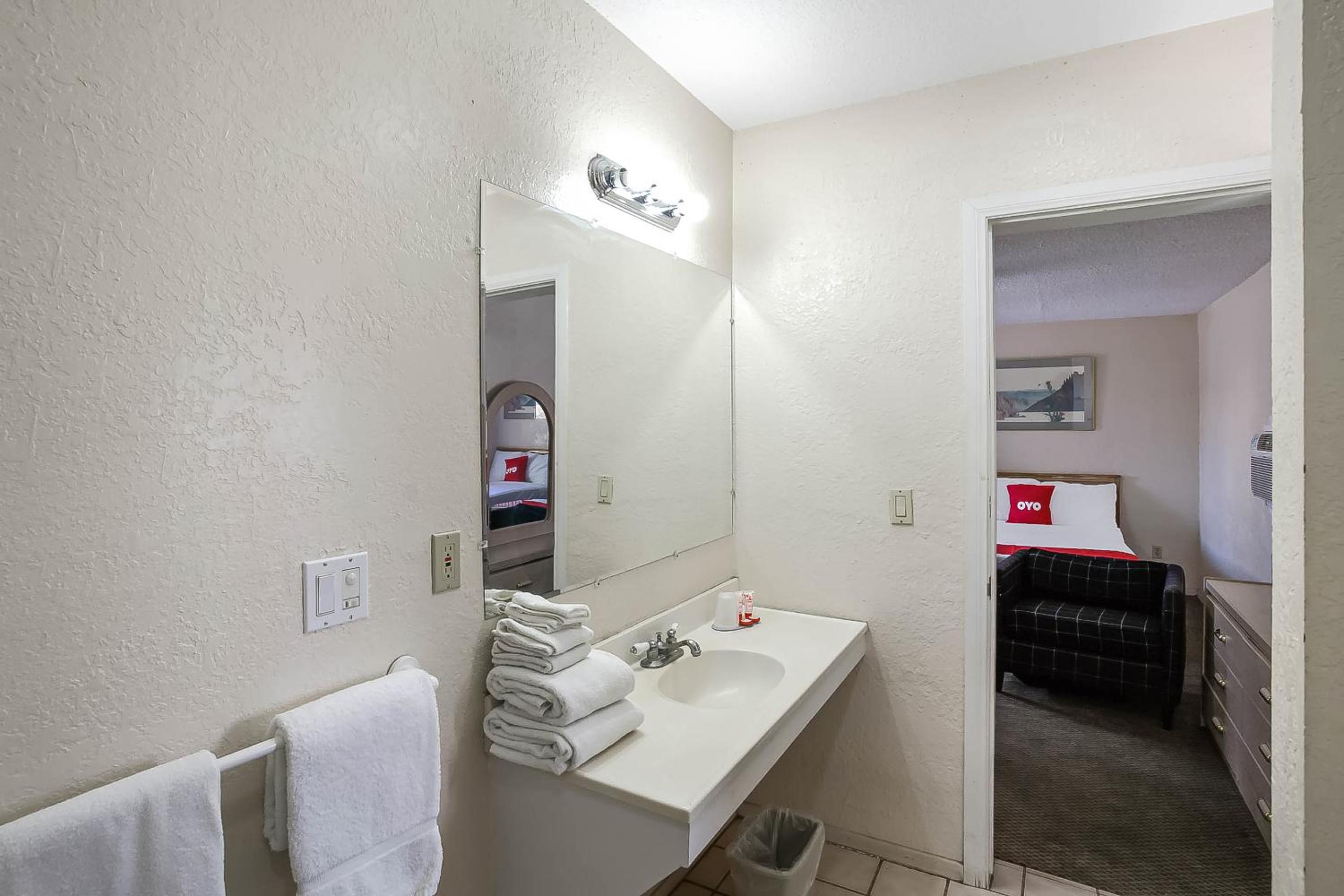 OYO Hotel Yuma AZ - I-8 US-95