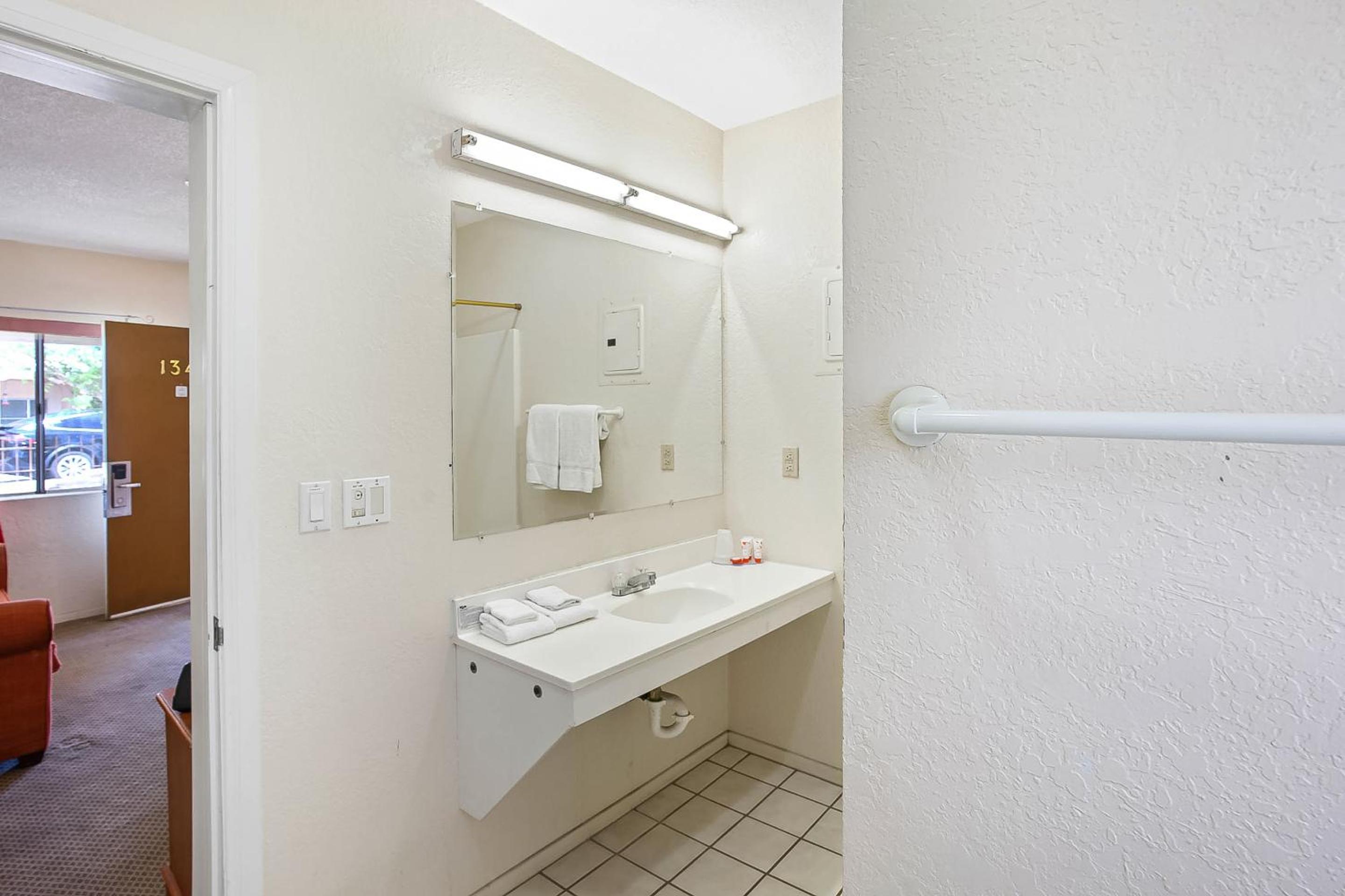 OYO Hotel Yuma AZ - I-8 US-95