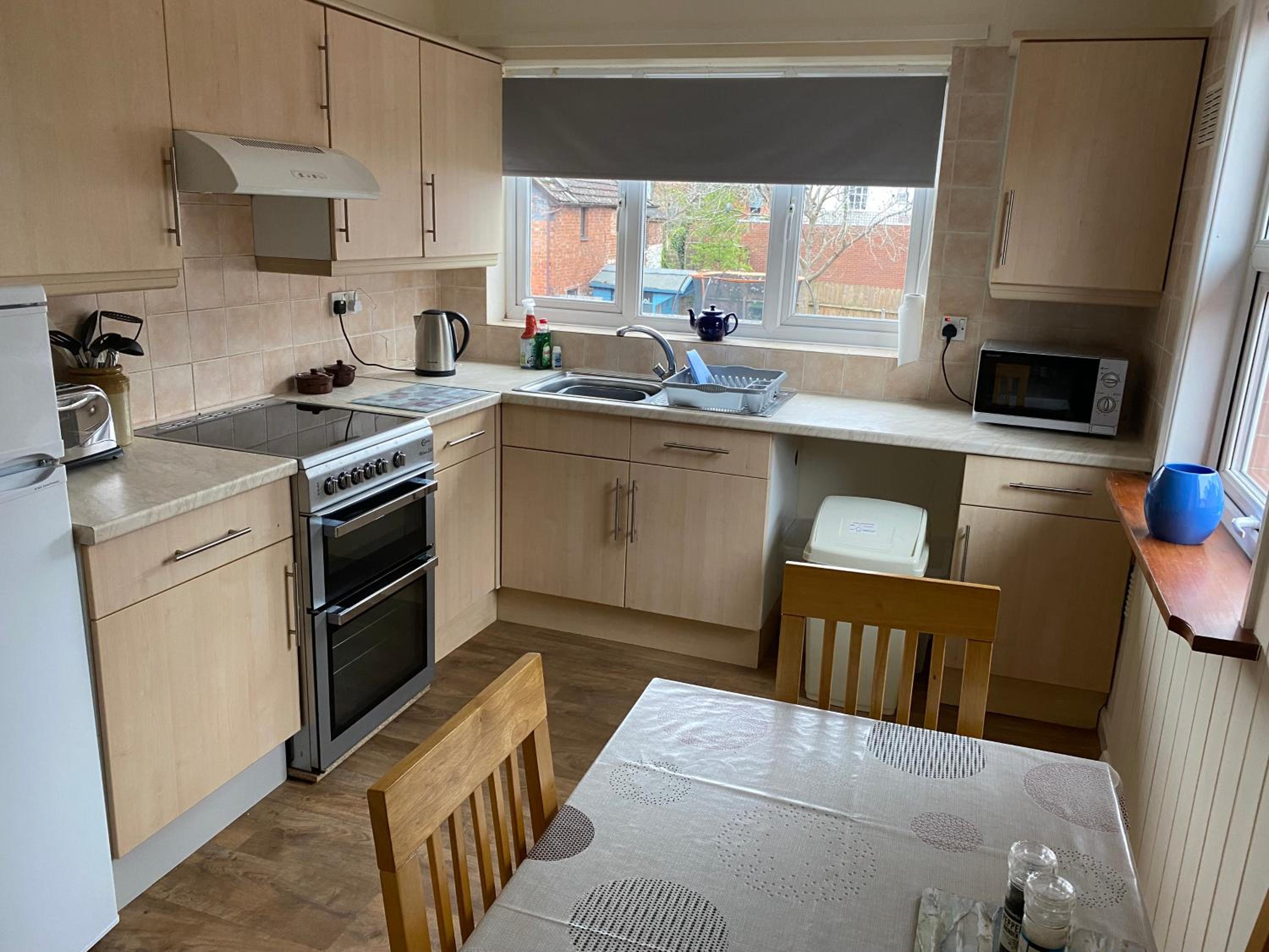 Spacious first floor apartment in the centre of Church Stretton with free parking view 2