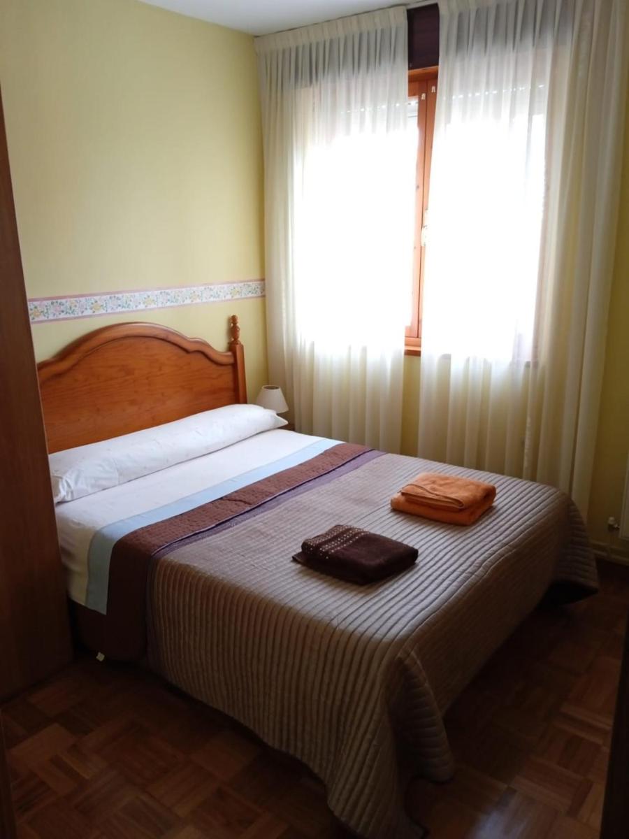 Casa Montse-Izquierda photo 3