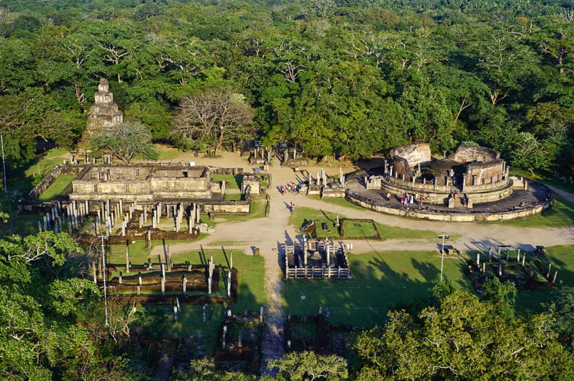 PEREGRINE Villa