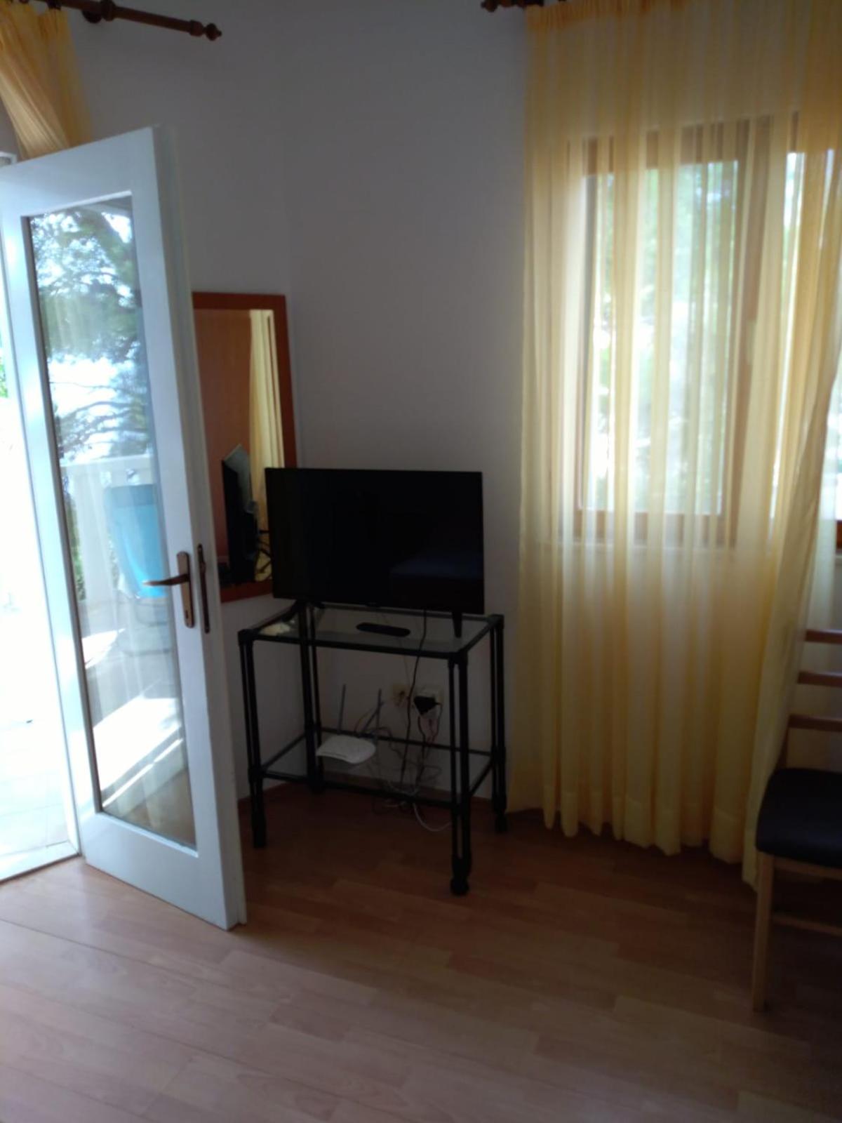 Photo 23