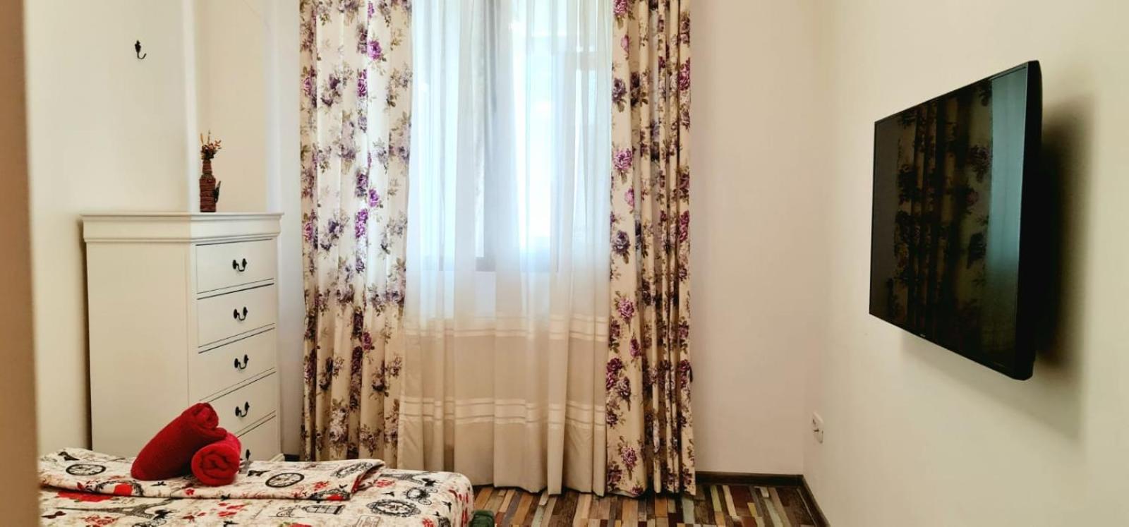 Palas View Apartments near Palas Mall view 2