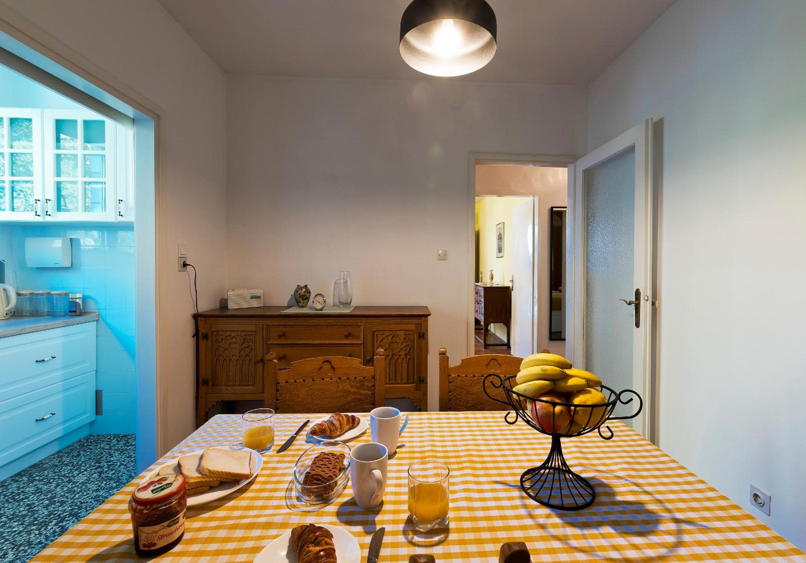 Comfortable Neda 58m2 next to beach&Old Town, beautiful location