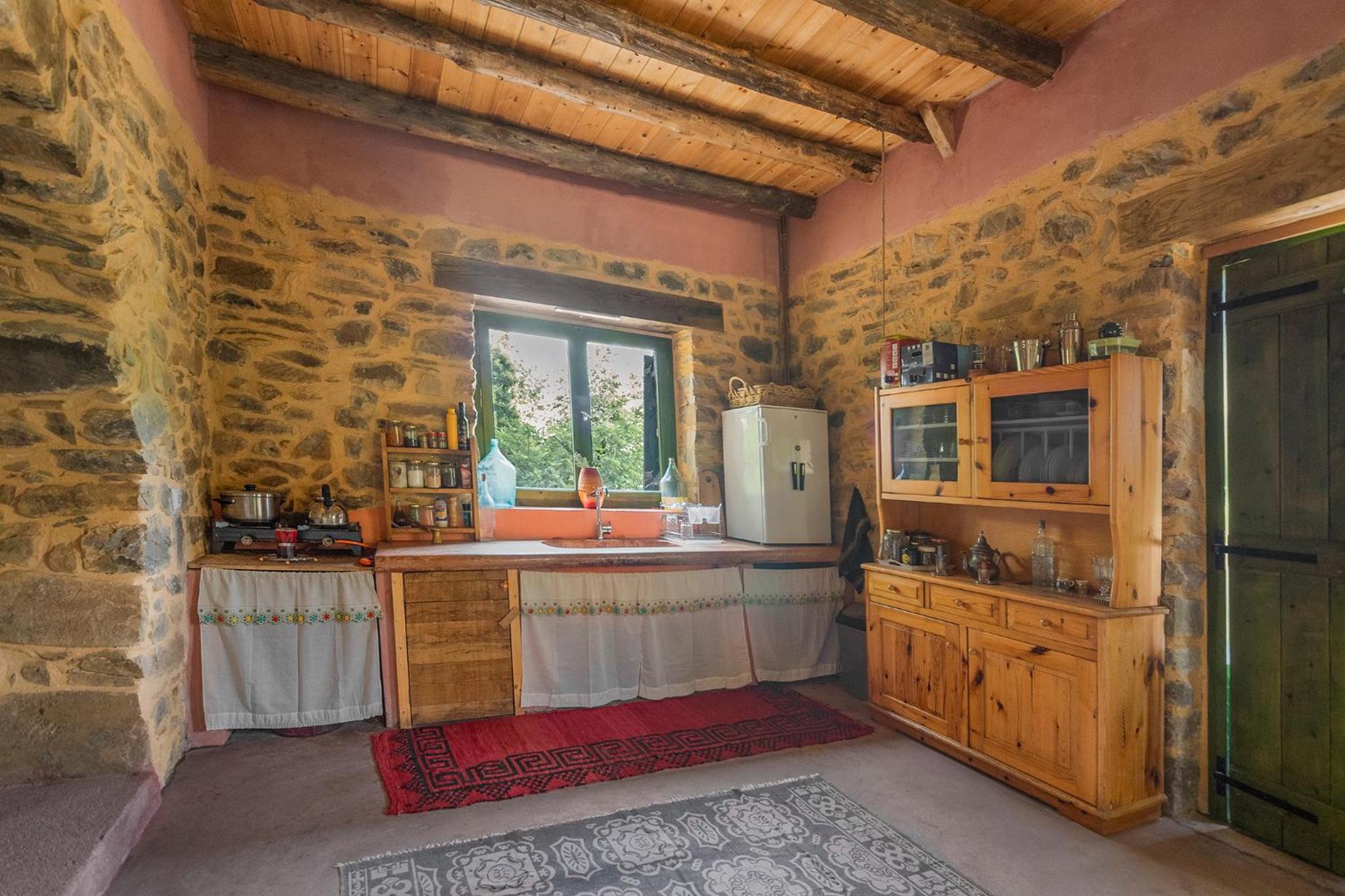 Hani Kastania - Chania retreat for families and groups for holidays and workshops view 5