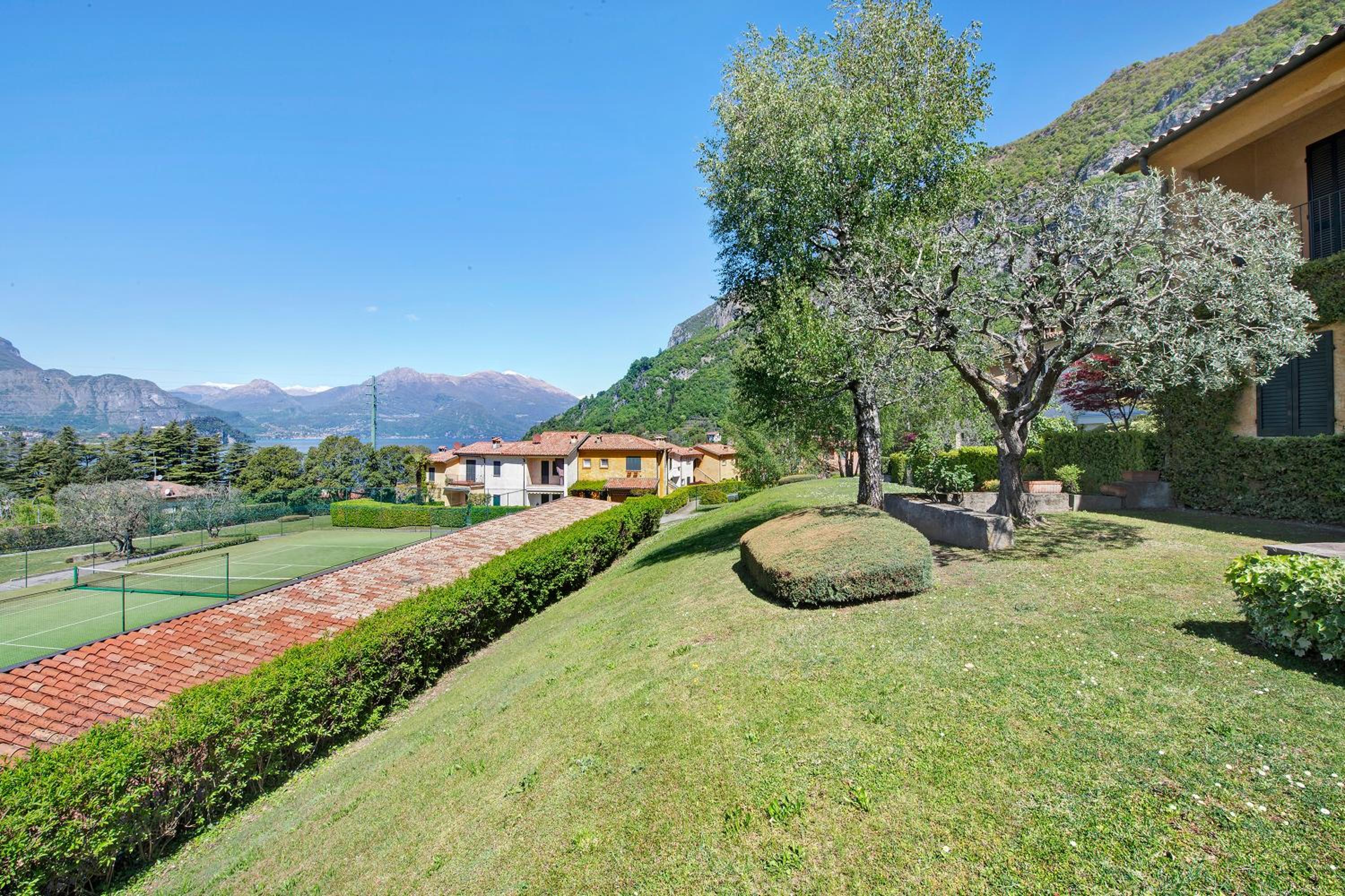 Residence I Prati di Giussana view 3
