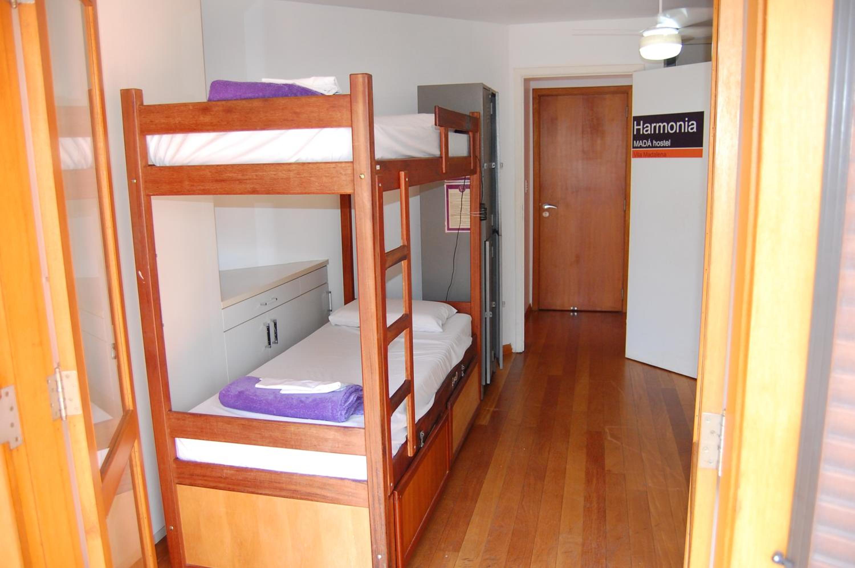 MADÁ Hostel