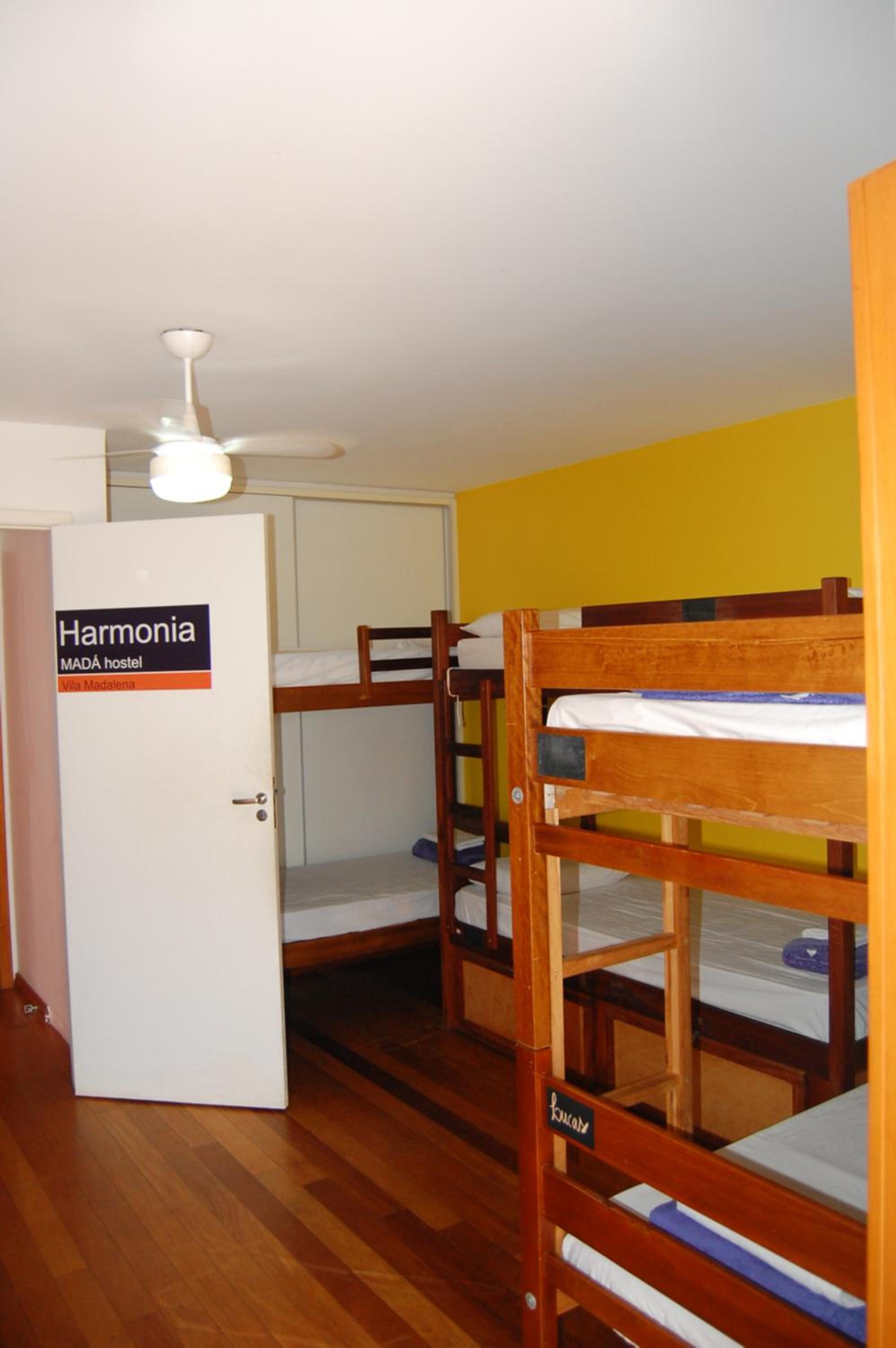 MADÁ Hostel