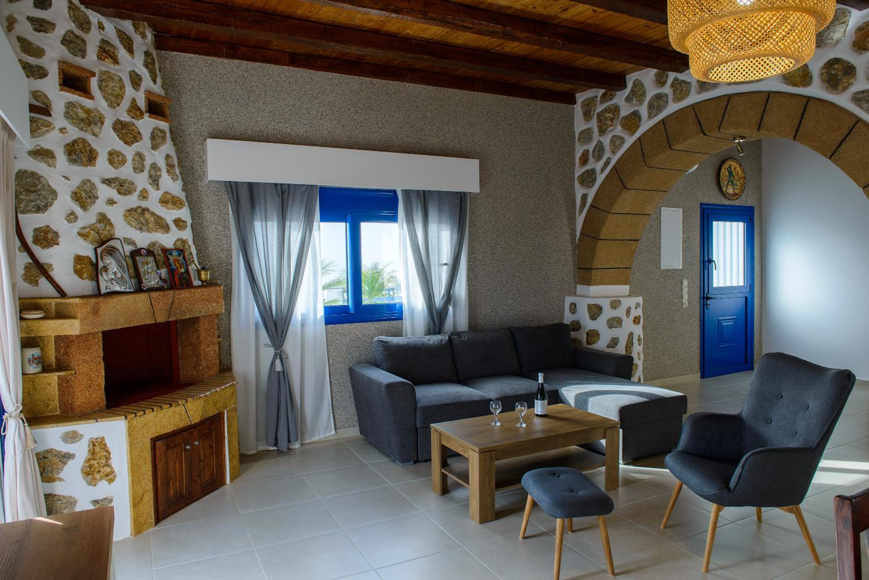 Villa Leonardo en Archangelos — hotel room