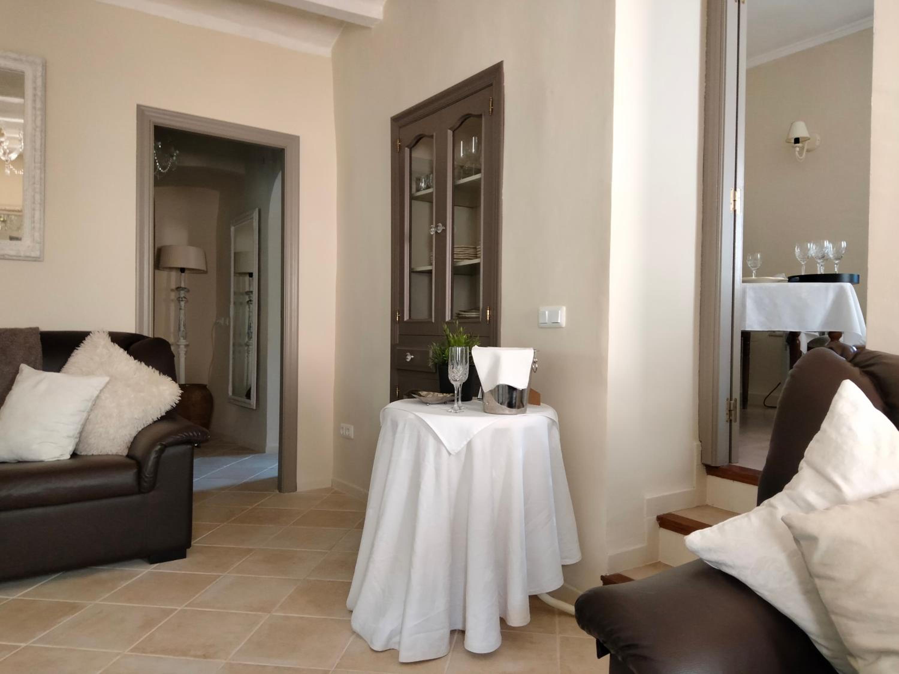 Les Penyetes Boutique Bed and Breakfast