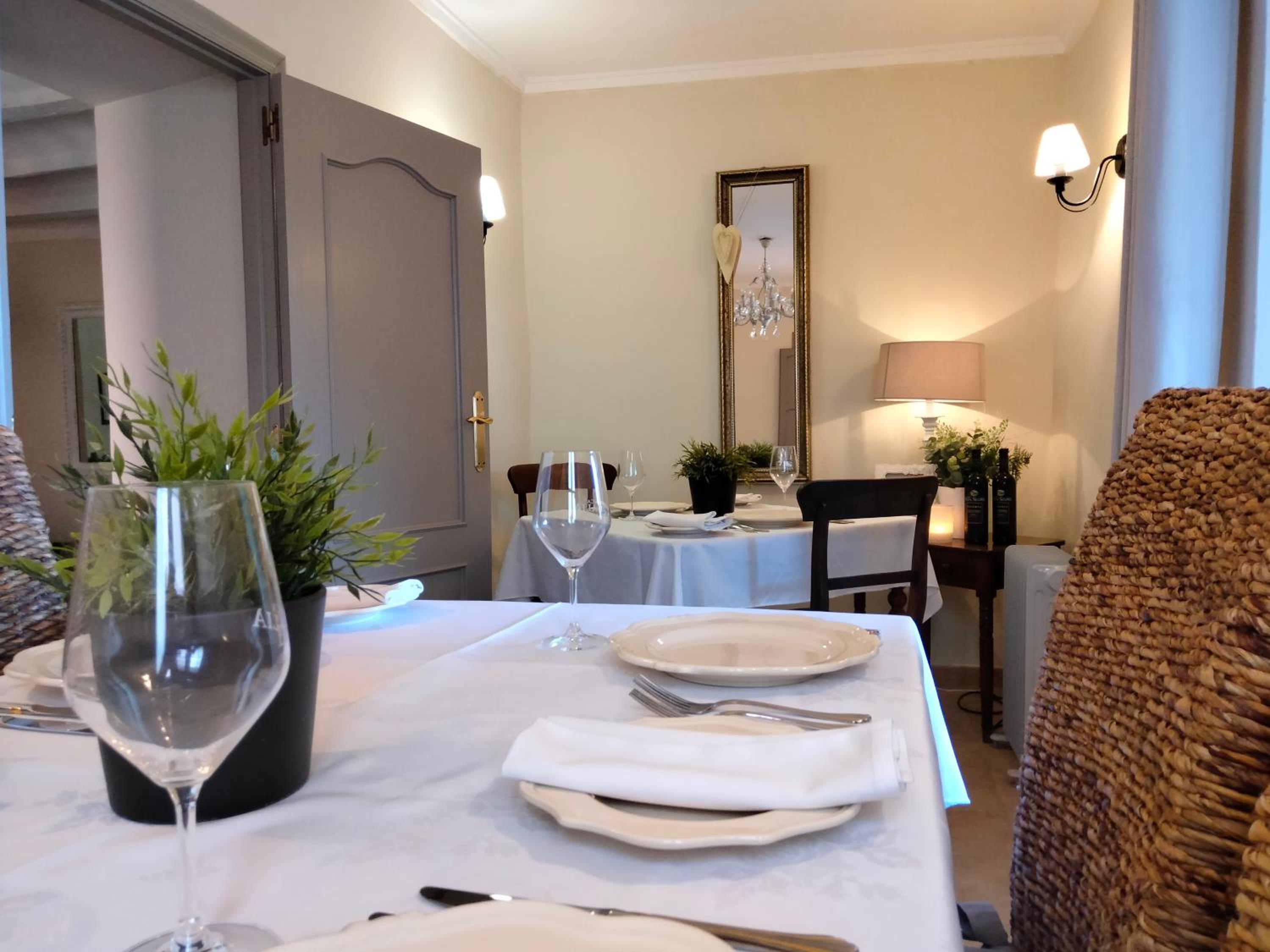 Les Penyetes Boutique Bed and Breakfast
