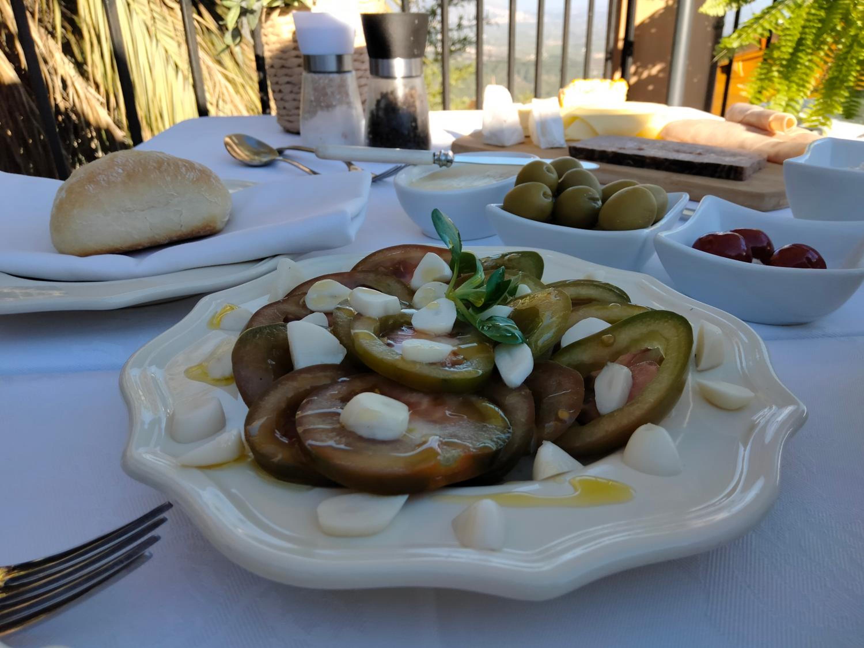 Les Penyetes Boutique Bed and Breakfast