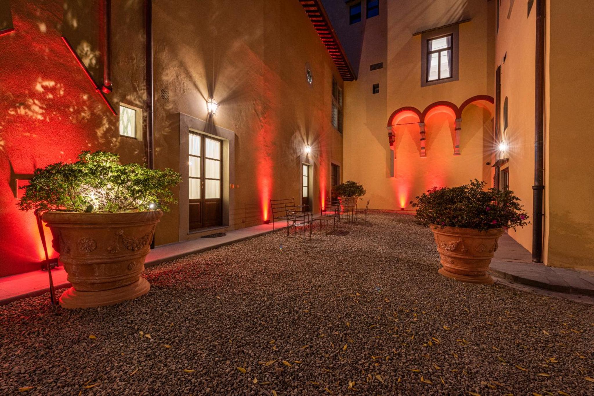 Apartments Florence - Dragomanni Loft with patio