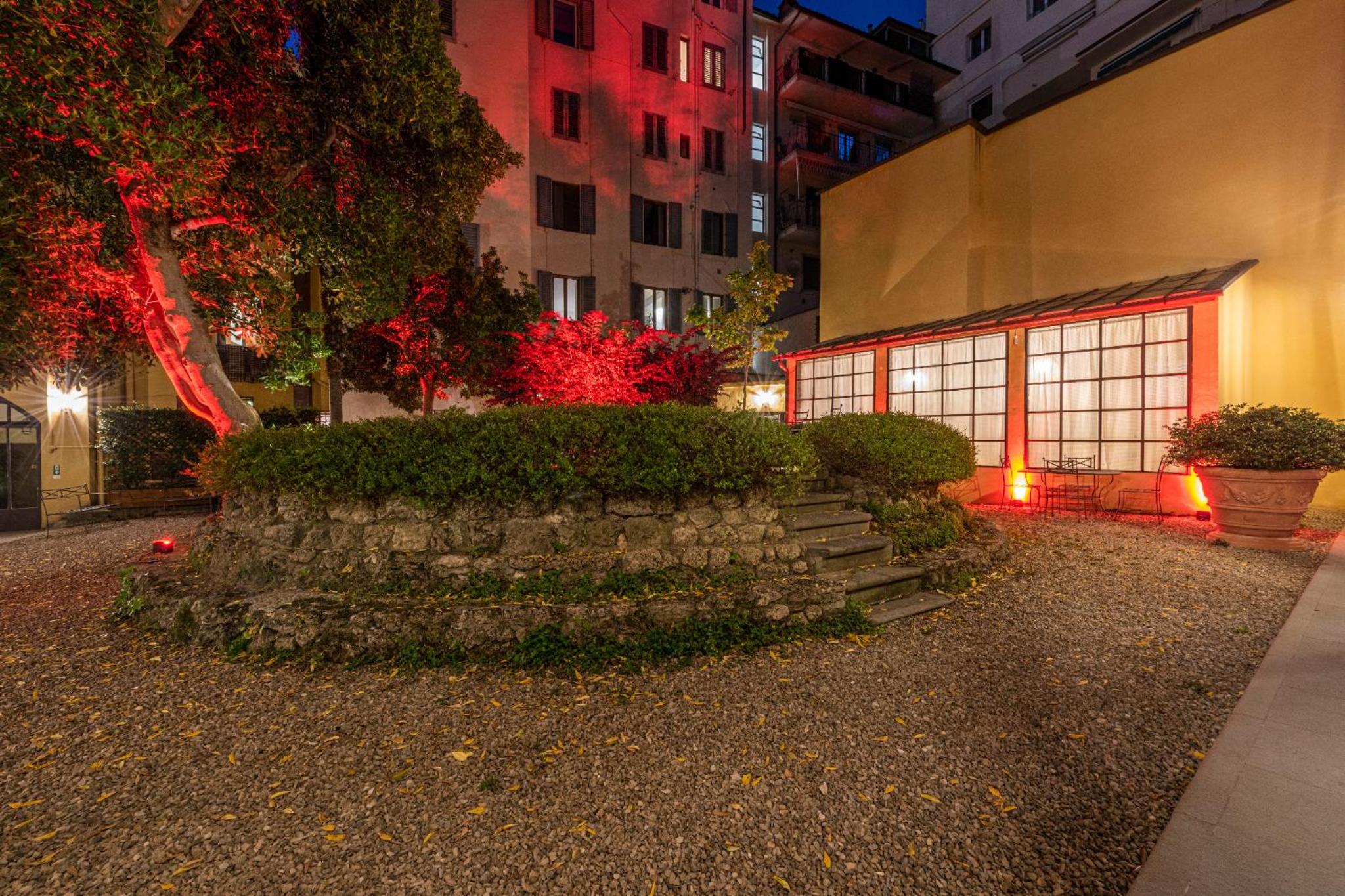Apartments Florence - Dragomanni Loft with patio