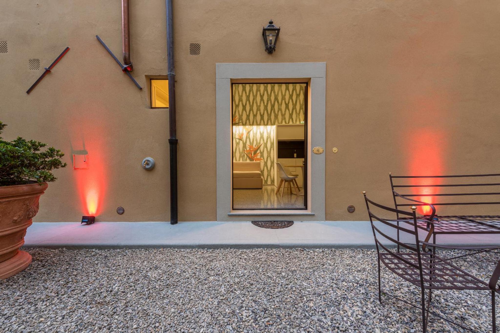 Apartments Florence - Dragomanni Loft with patio