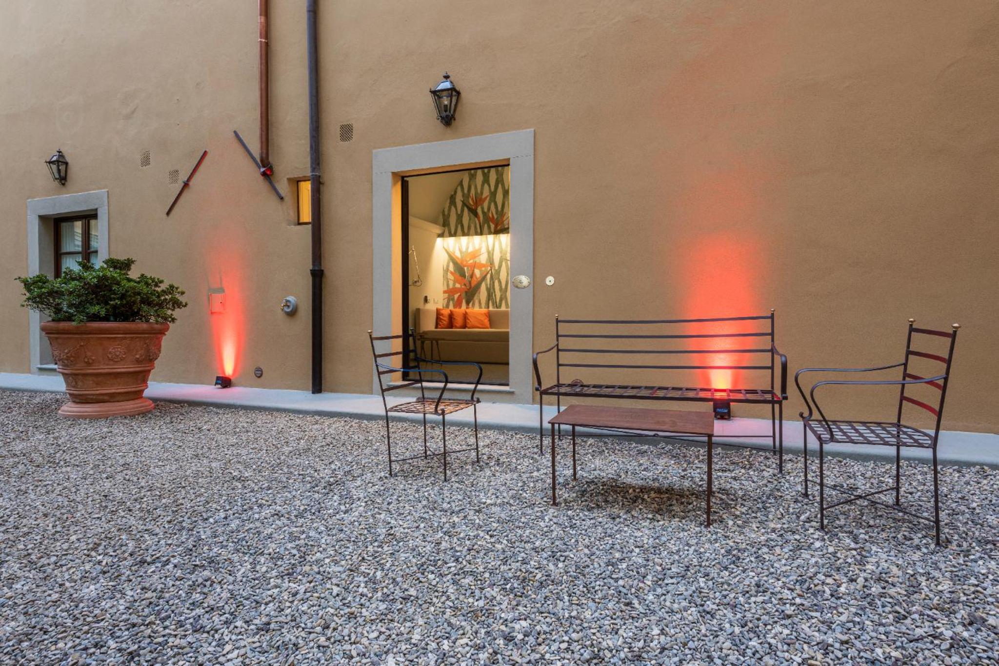 Apartments Florence - Dragomanni Loft with patio