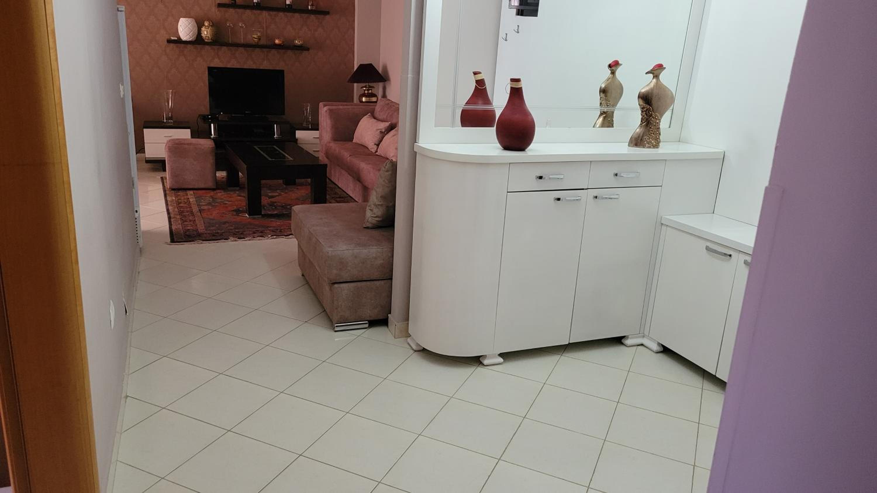 Charming Apartment Lushnje