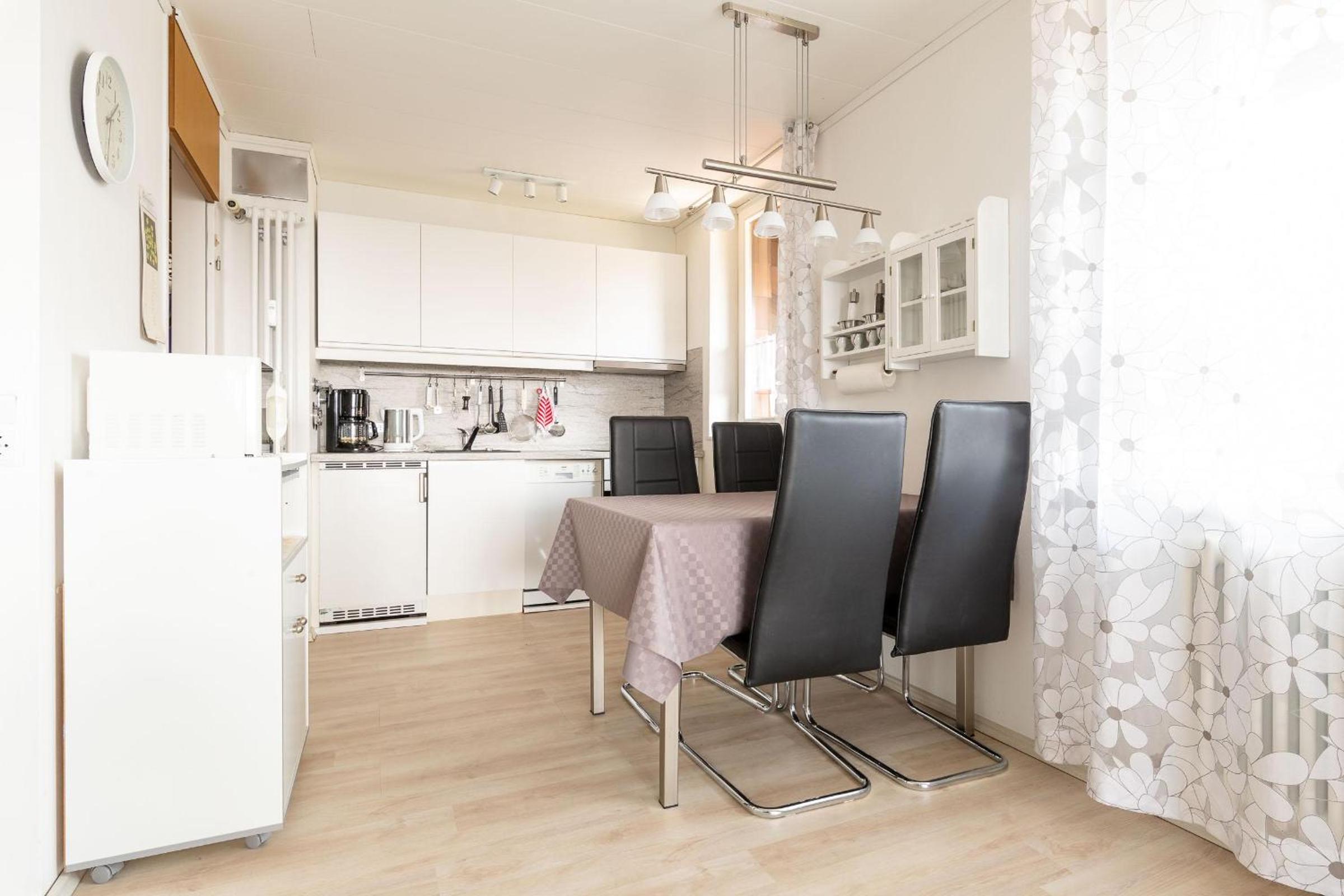 Ferienwohnpark Immenstaad am Bodensee Zwei-Zimmer-Apartment 51 19