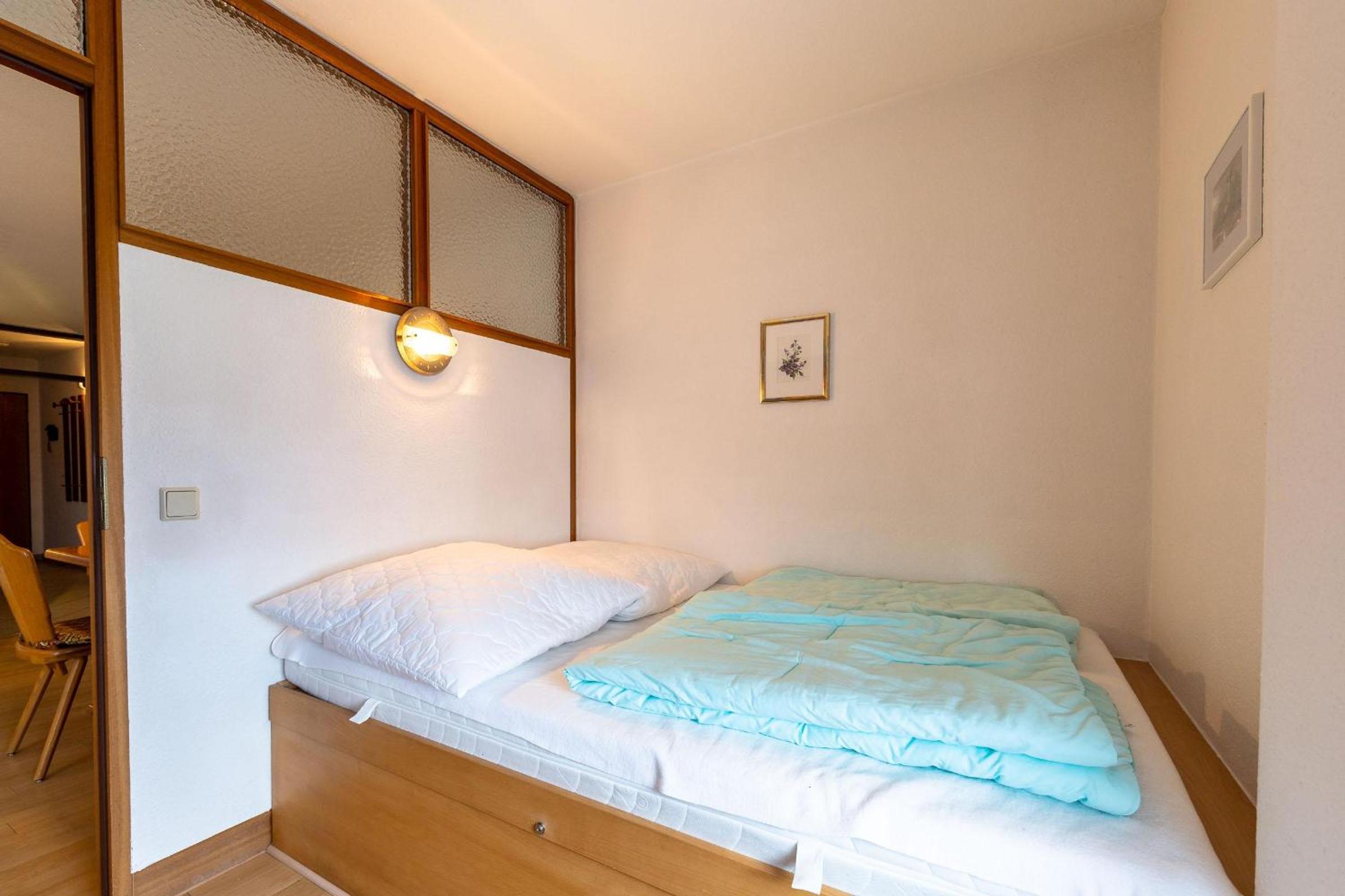 Ferienwohnpark Immenstaad am Bodensee Ein-Zimmer-Apartment 53 22 view 3