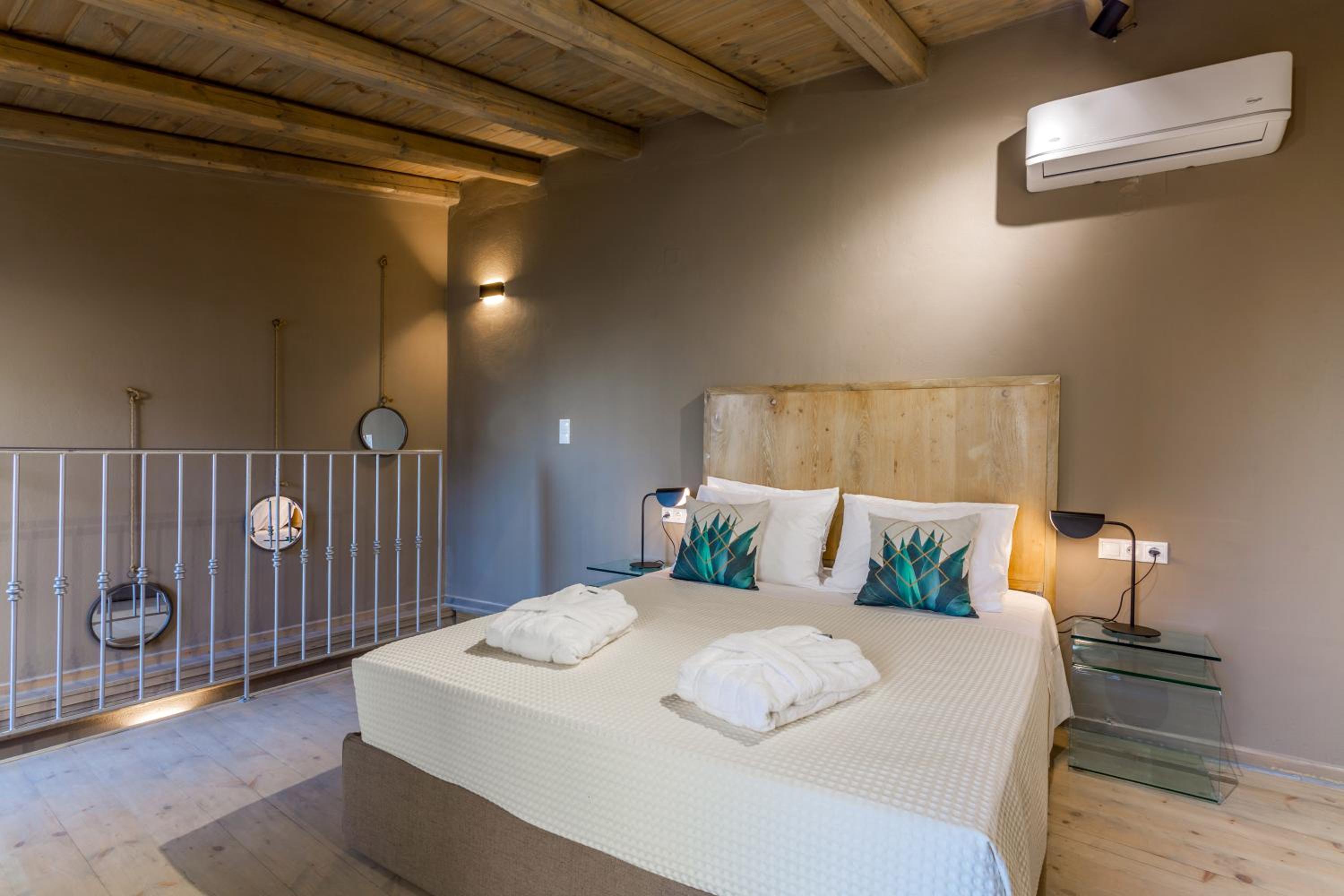Evangelia Casa, comfy stay, centrally, with views! view 5