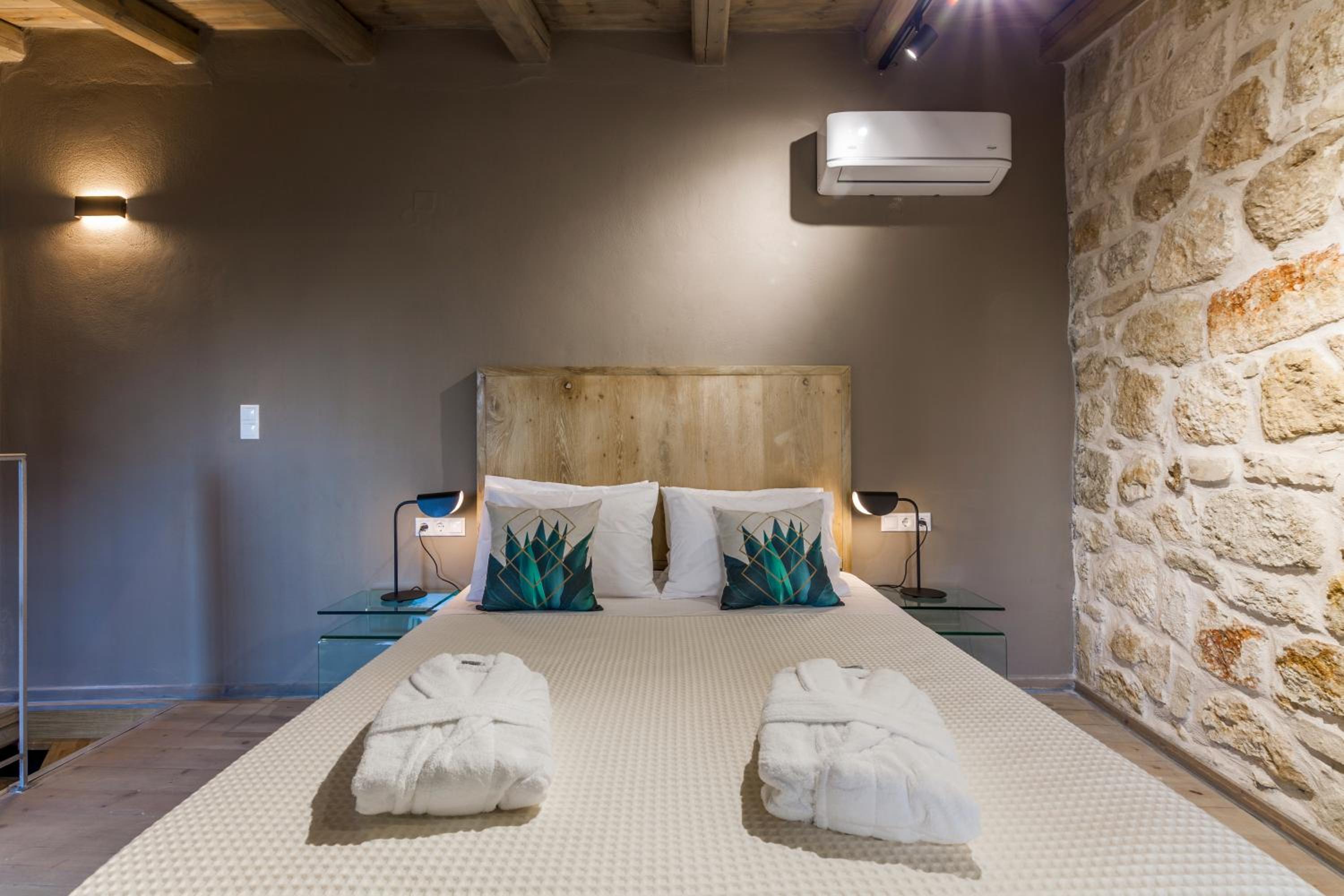Evangelia Casa, comfy stay, centrally, with views! view 4