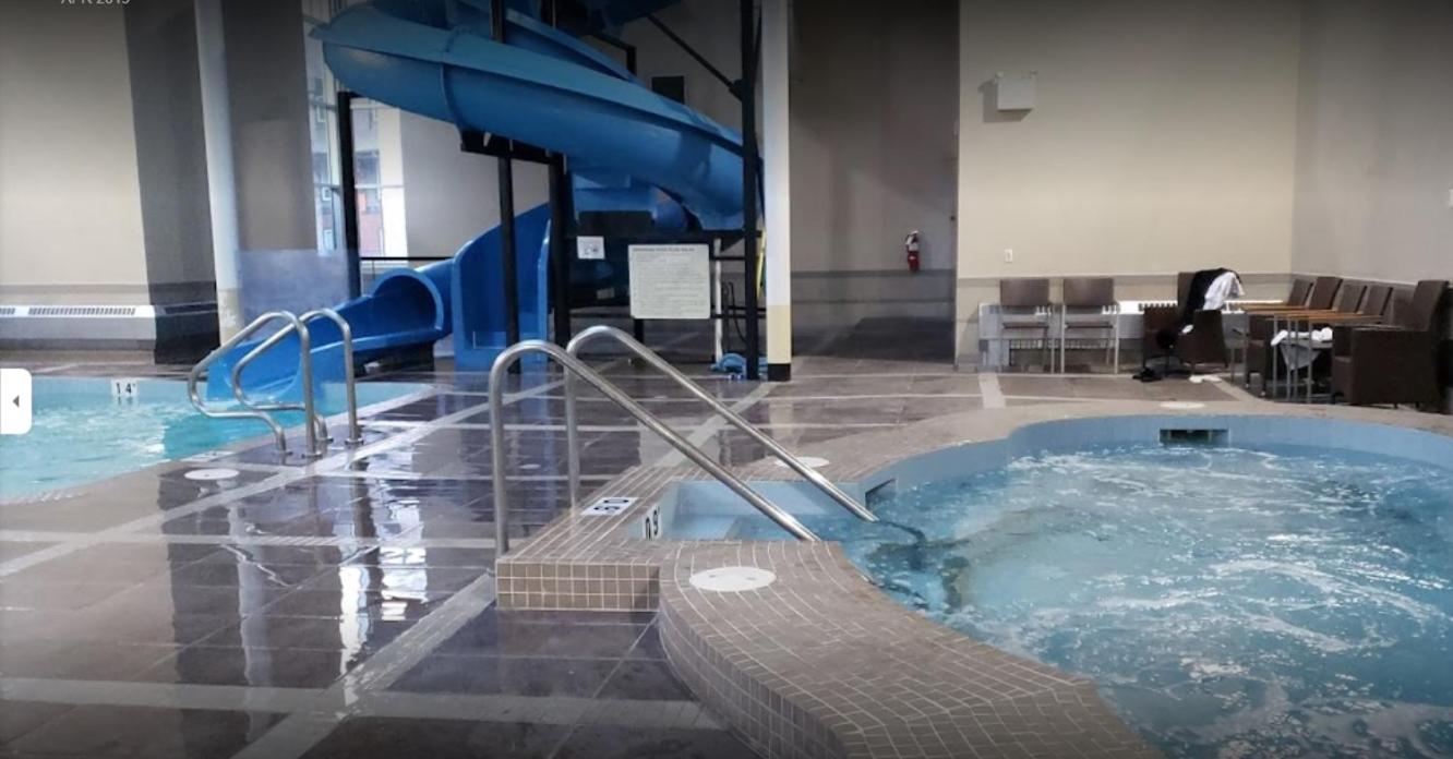 Luxury Two Queen Beds Condo - Grande Rockies Resort Indoor Parking Pool Hot tub GYM
