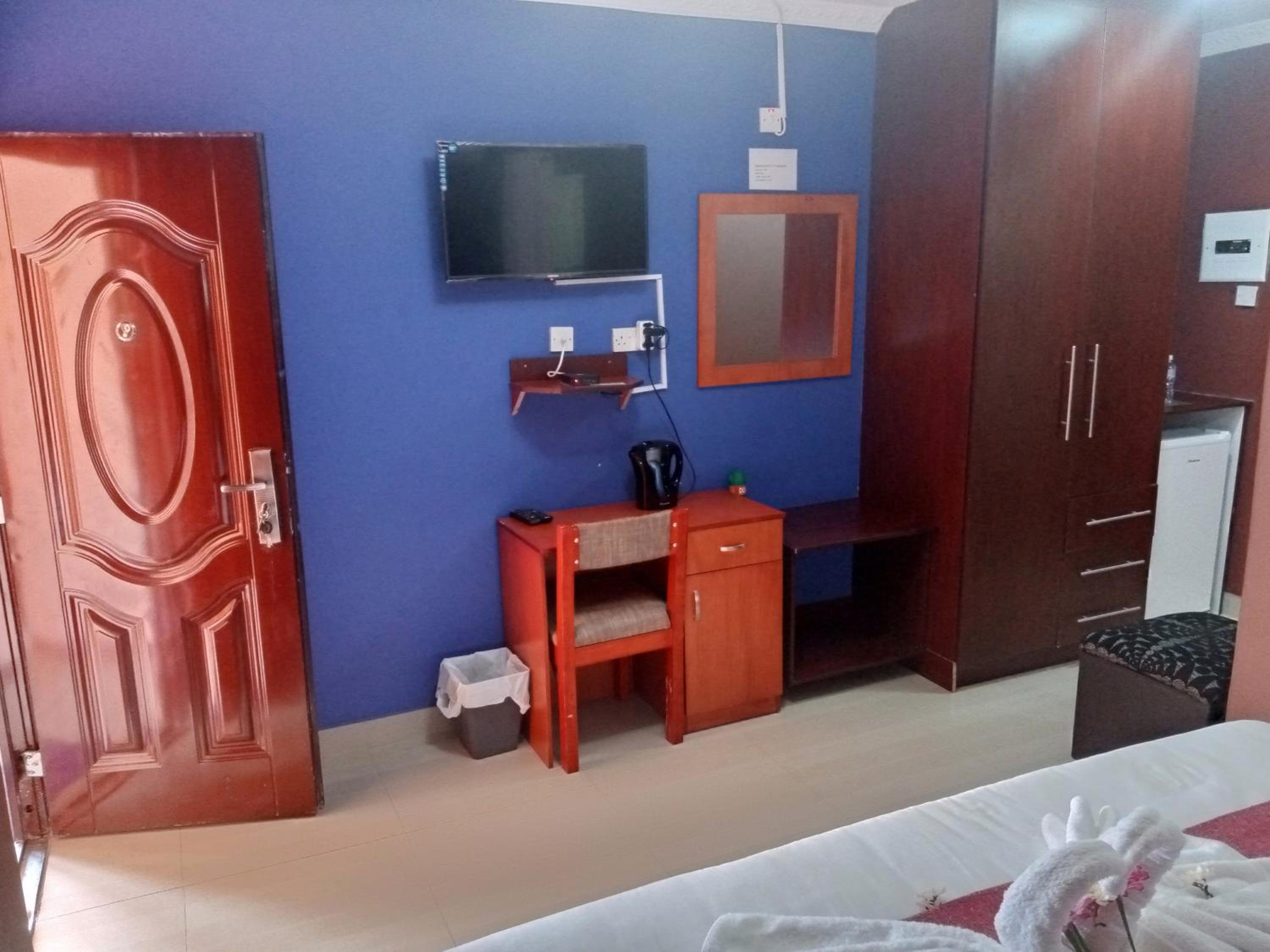 Impovu Guest House
