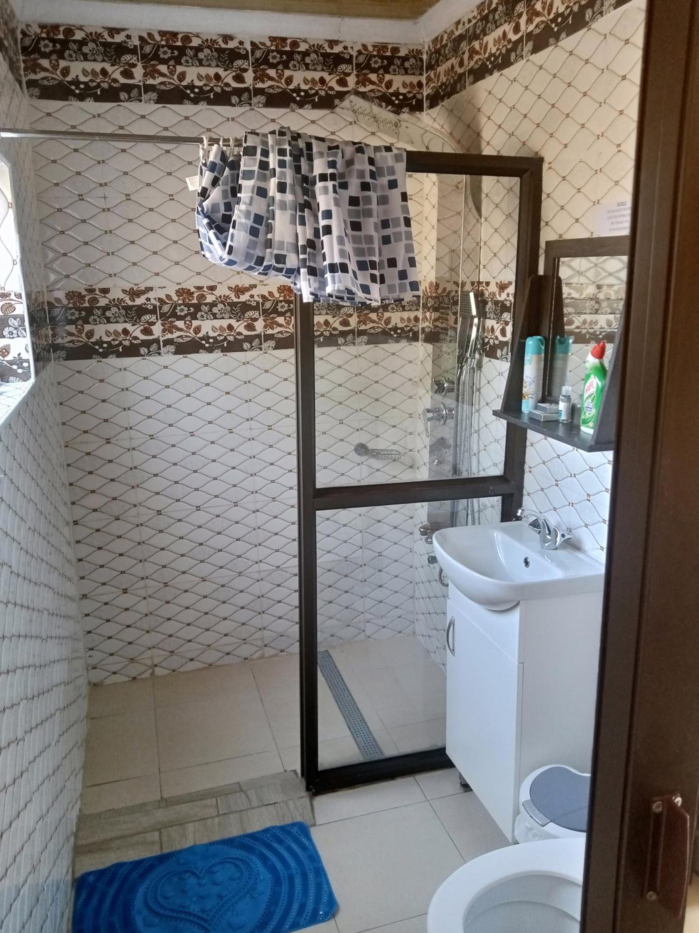 Impovu Guest House
