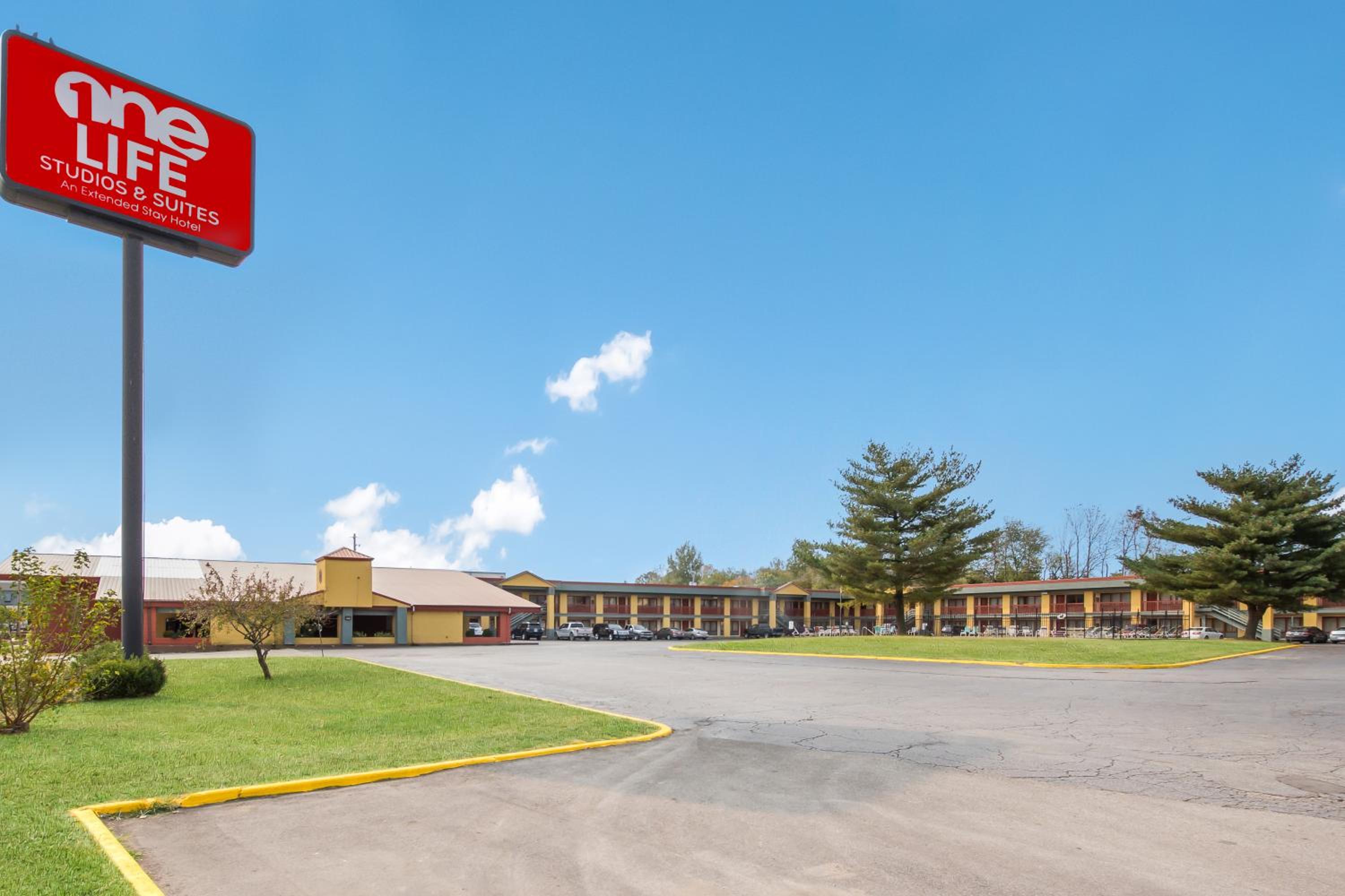 Hotel ONE LIFE STUDIOS - Image 1