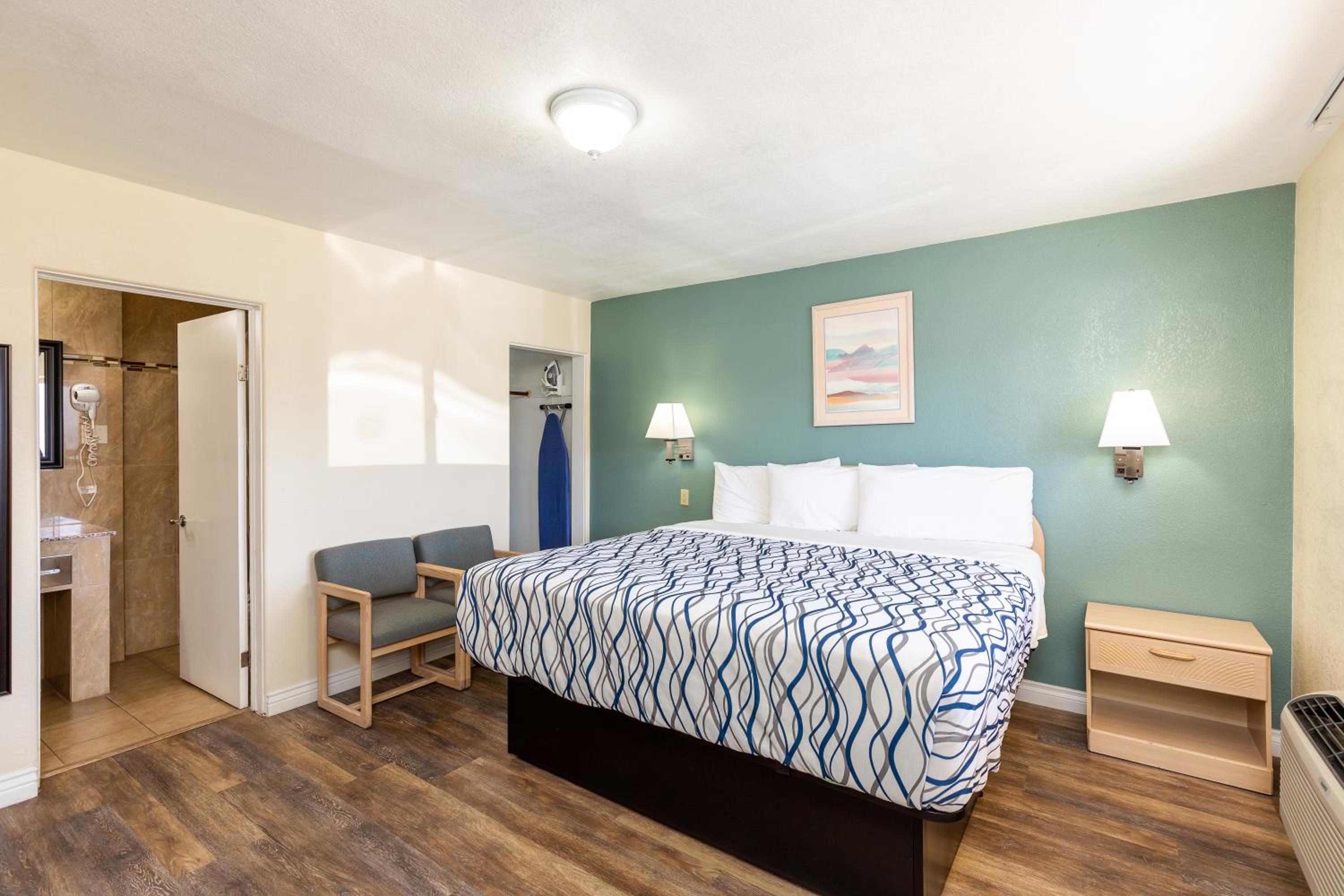 Elko Vacations - Stay Express Inn Elko - Property Image 10