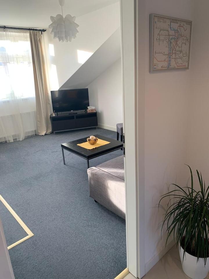 Little Tom Apartments