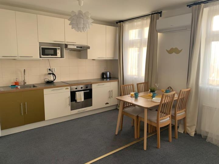 Little Tom Apartments