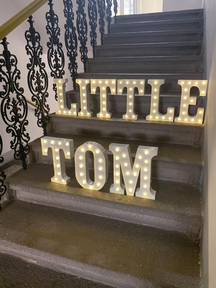 Little Tom Apartments