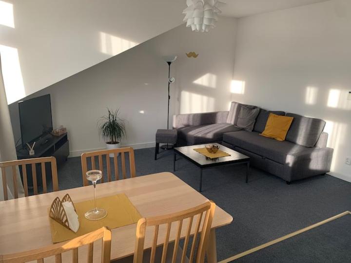 Little Tom Apartments