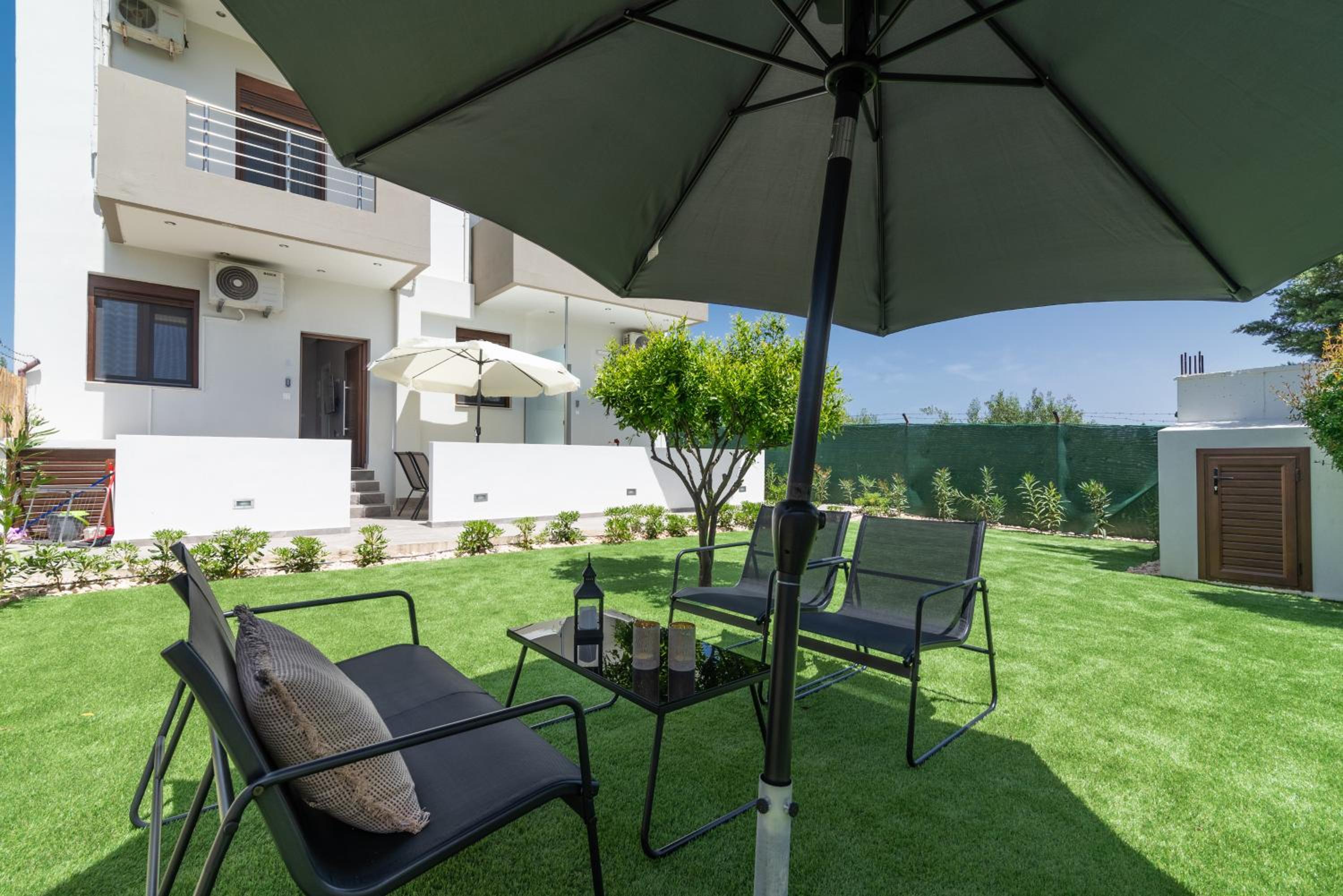 Modern House with Pool near Beach view 4