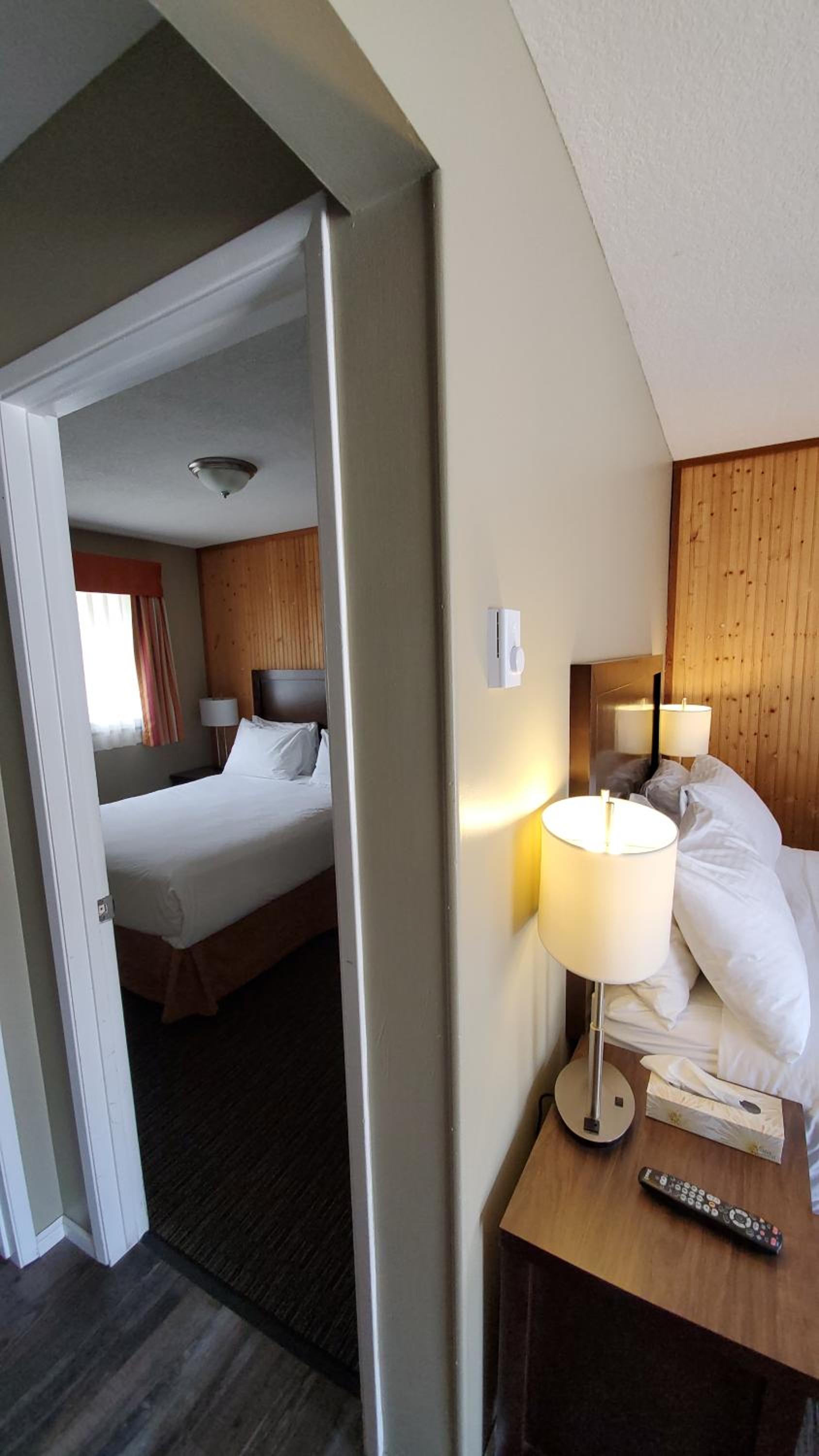 Alpine Inn & Suites