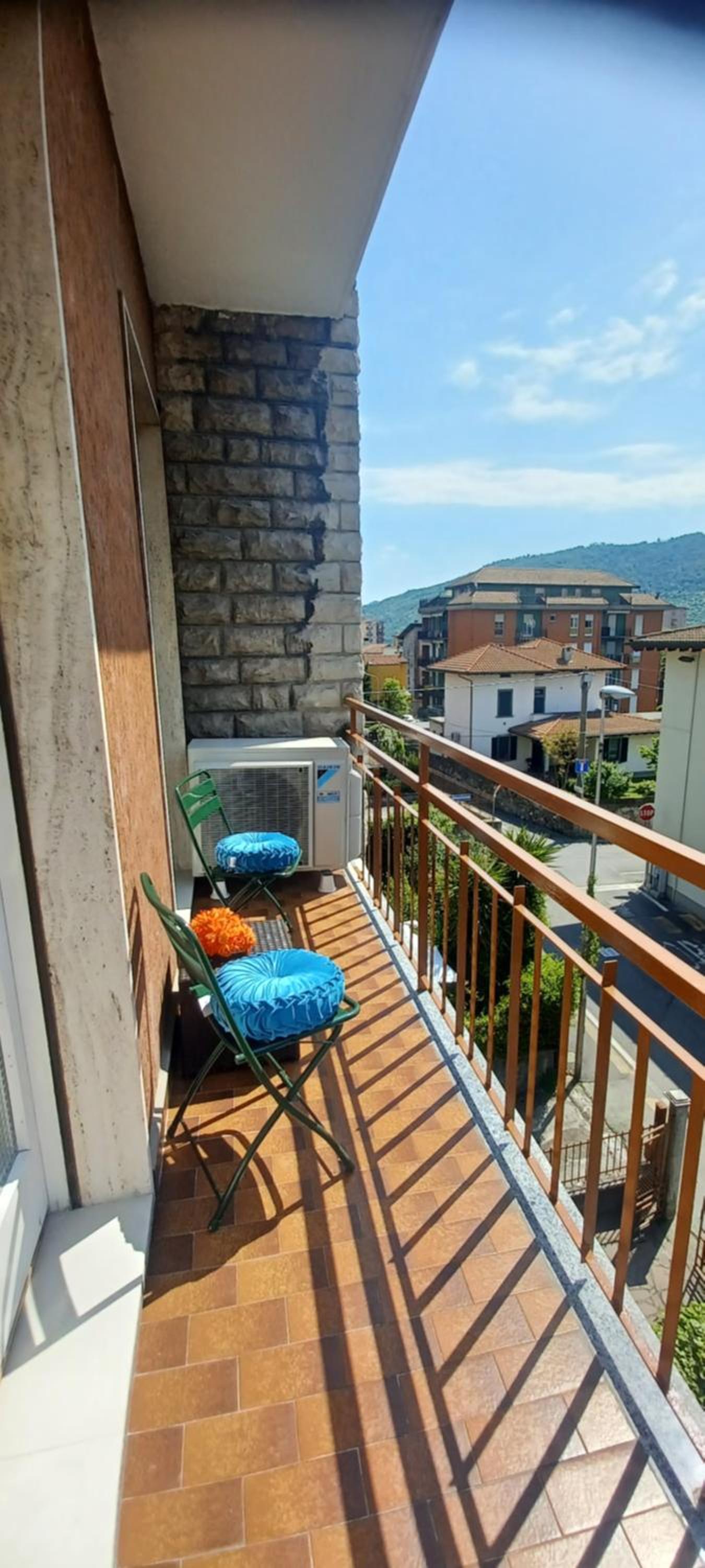 SUNNY HOLIDAY HOME view 3