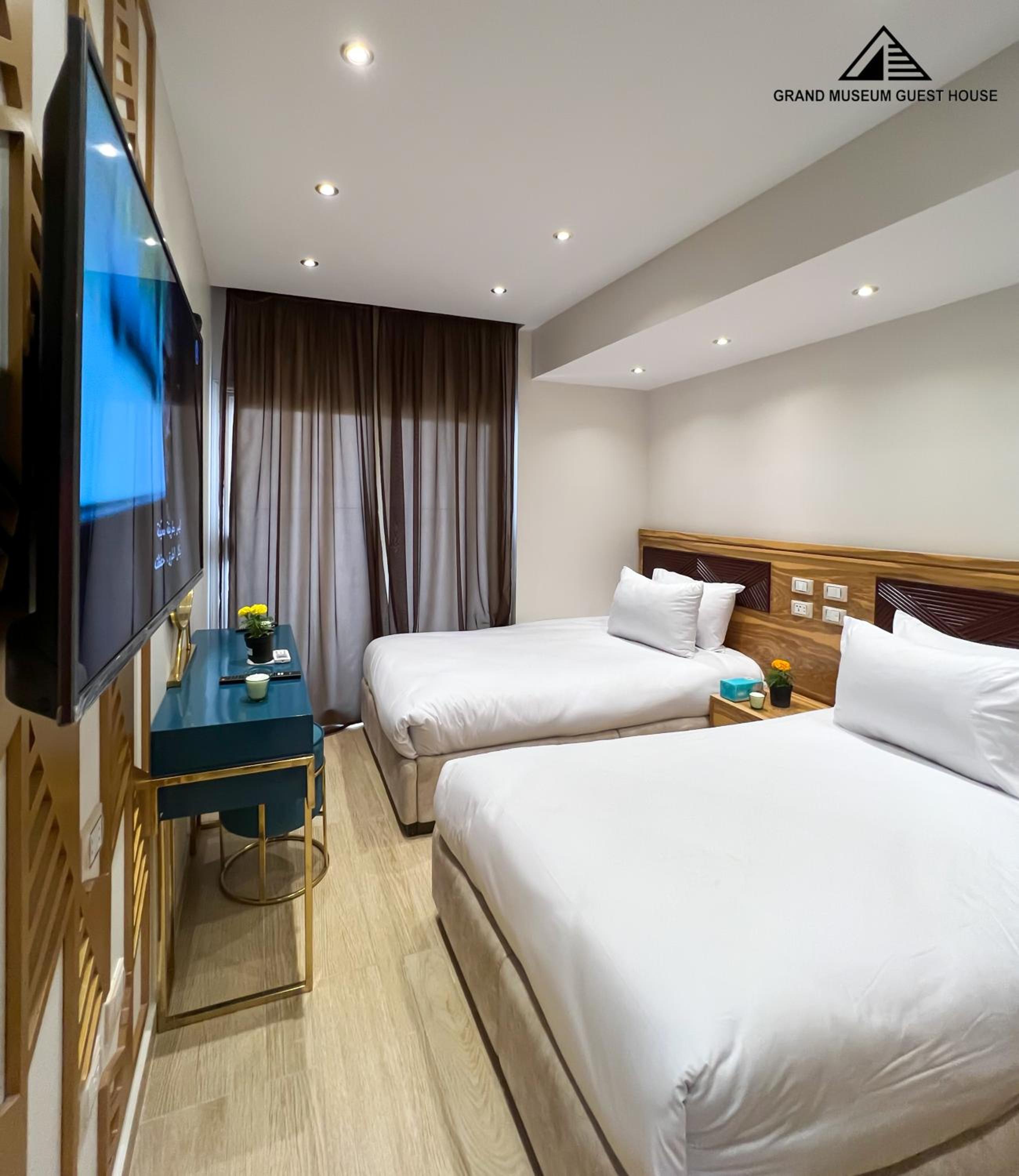 Grand Museum Hotel & Rooftop
