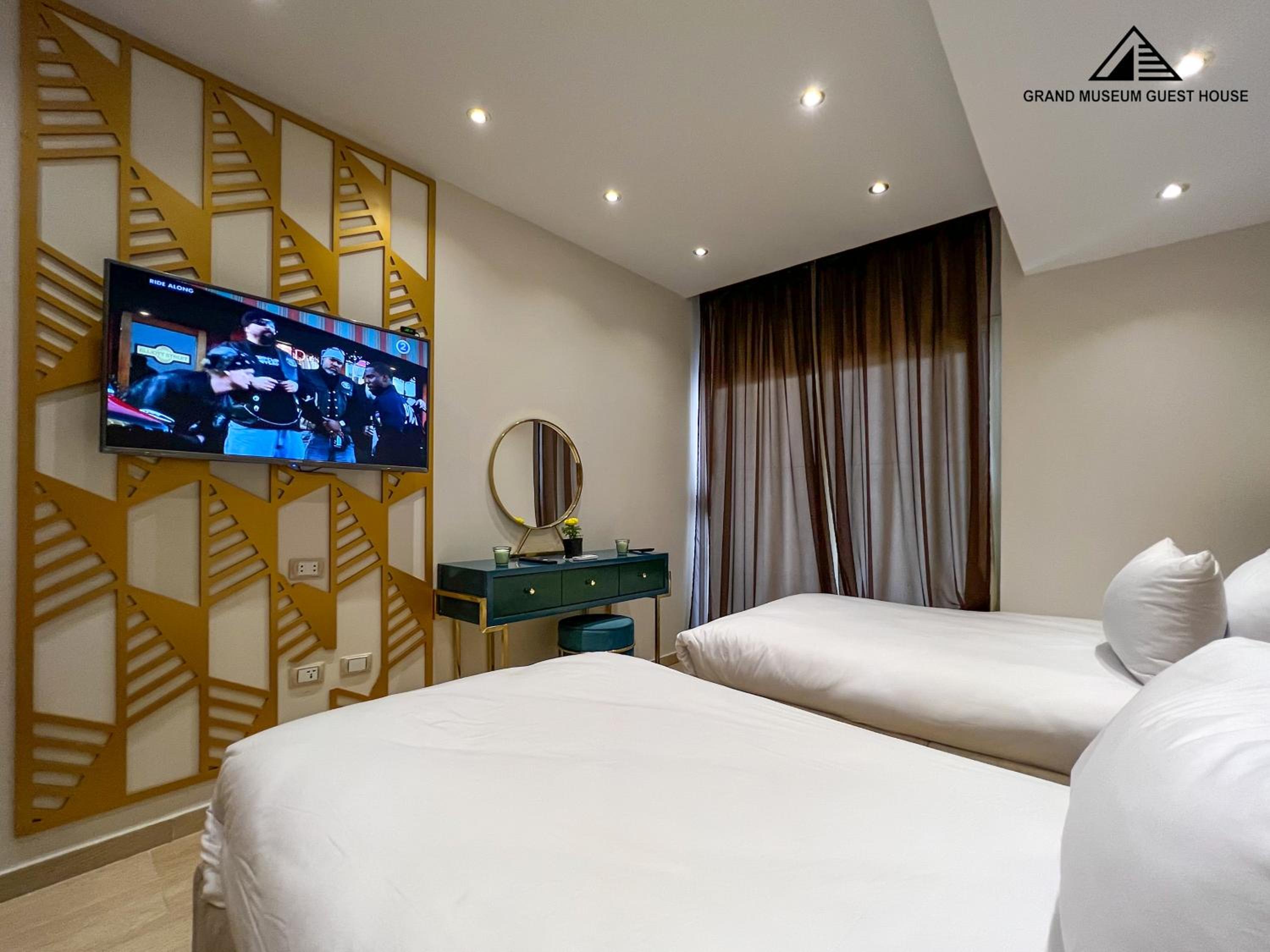 Grand Museum Hotel & Rooftop