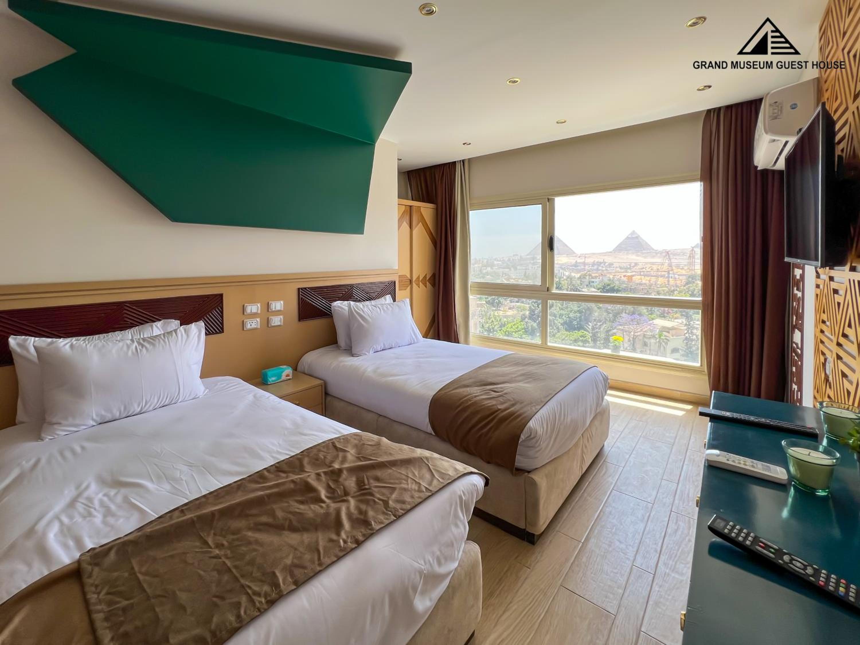 Grand Museum Hotel & Rooftop