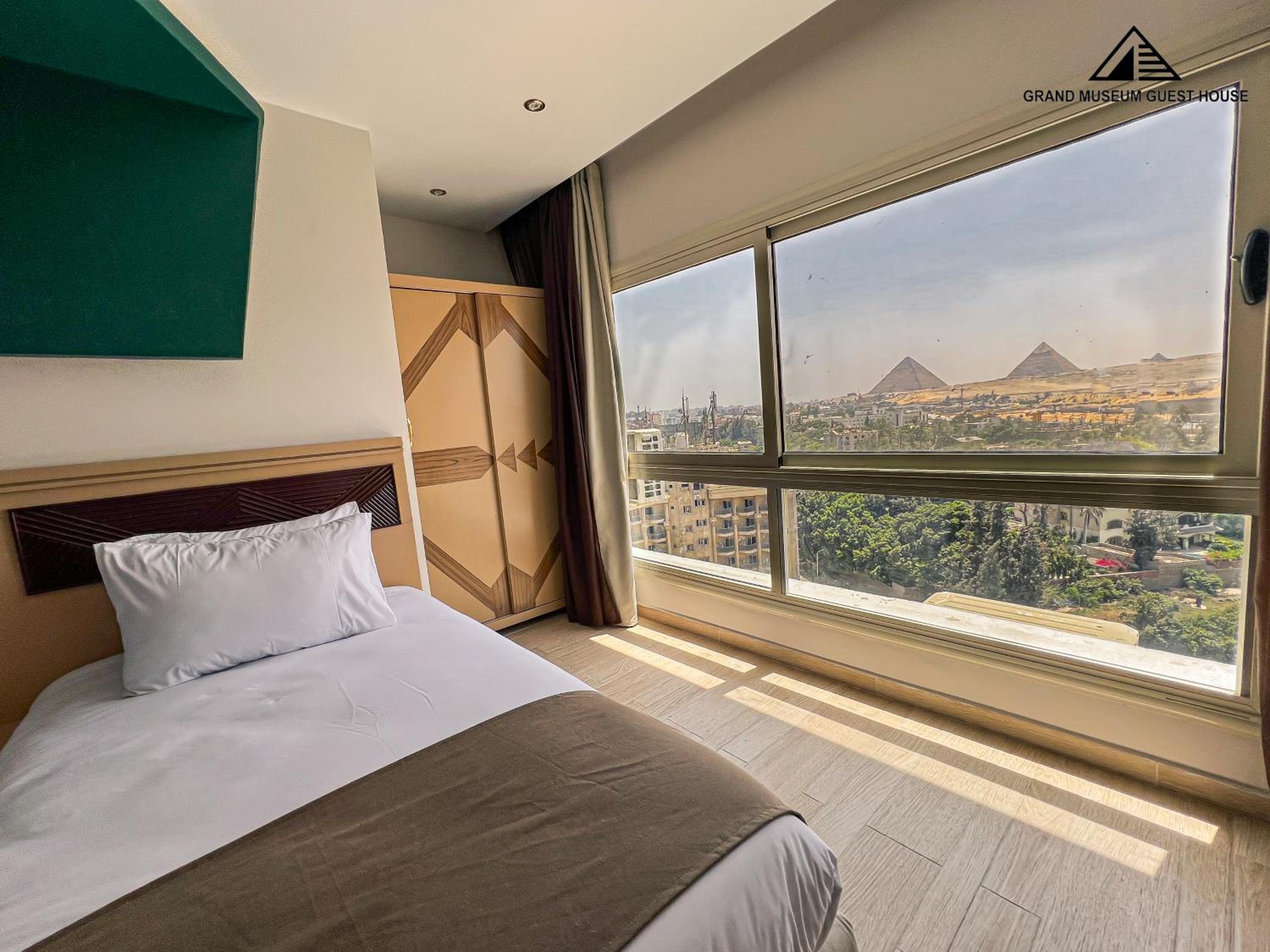 Grand Museum Hotel & Rooftop