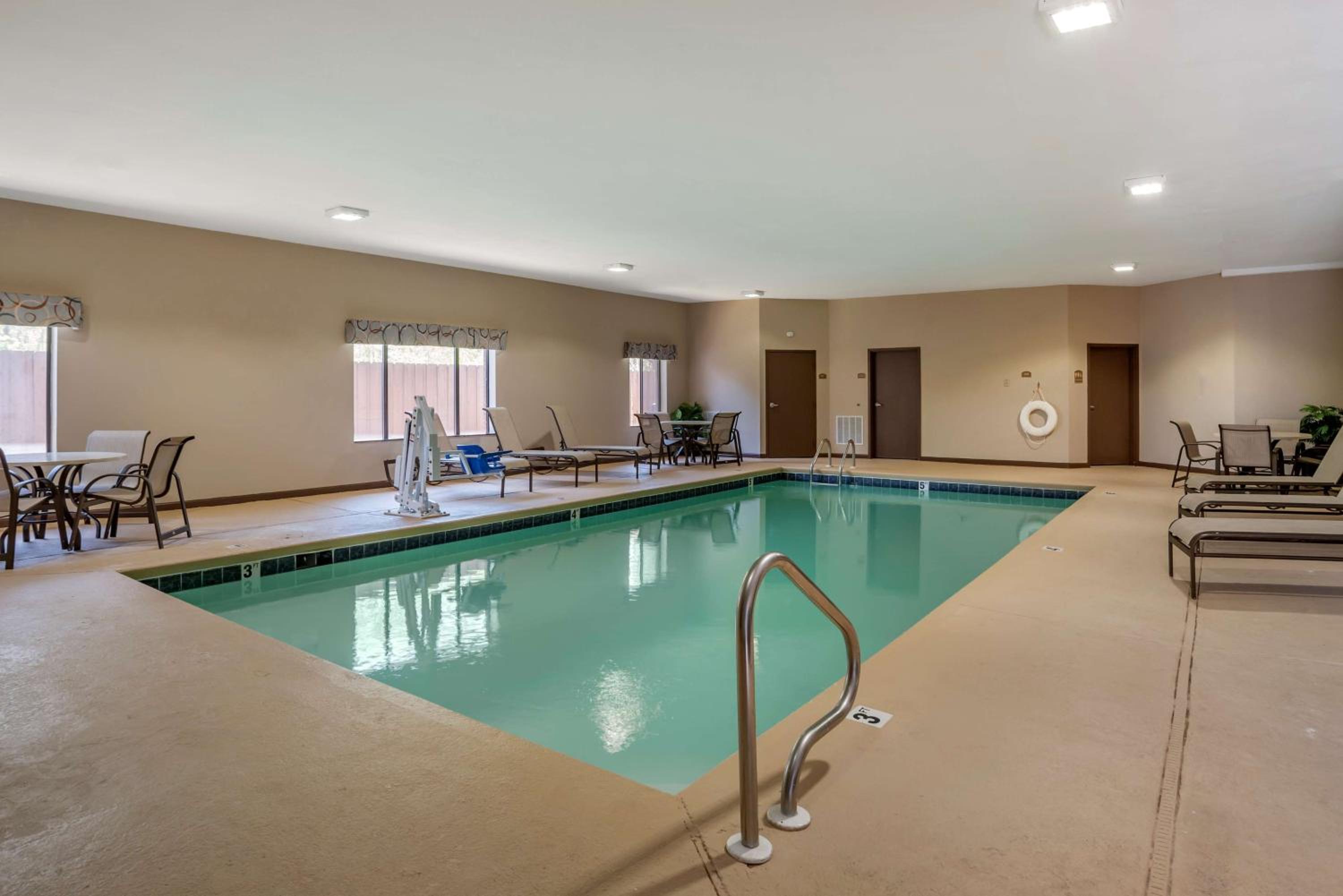Troy Vacations - Best Western Troy Inn - Property Image 4