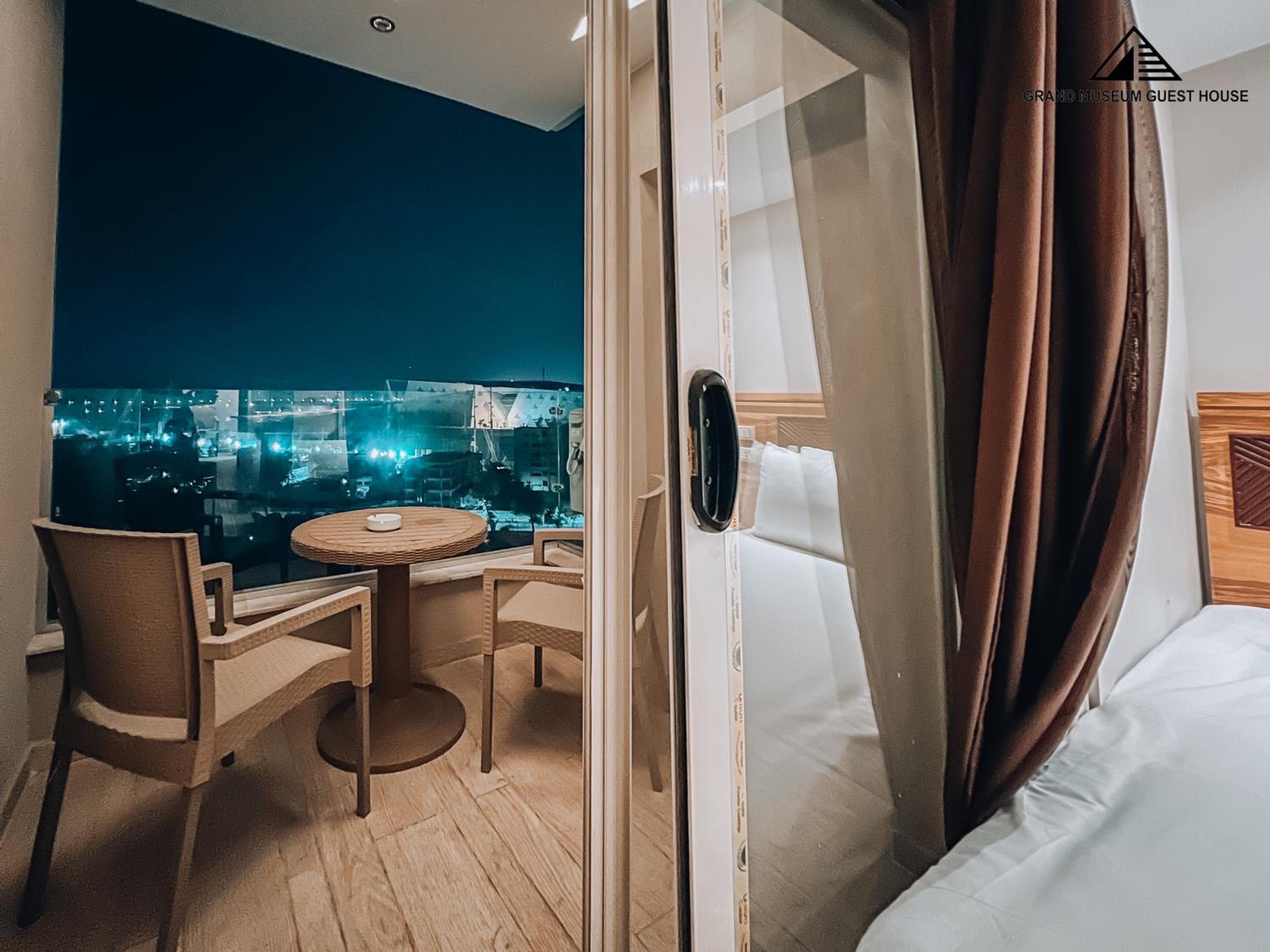 Grand Museum Hotel & Rooftop